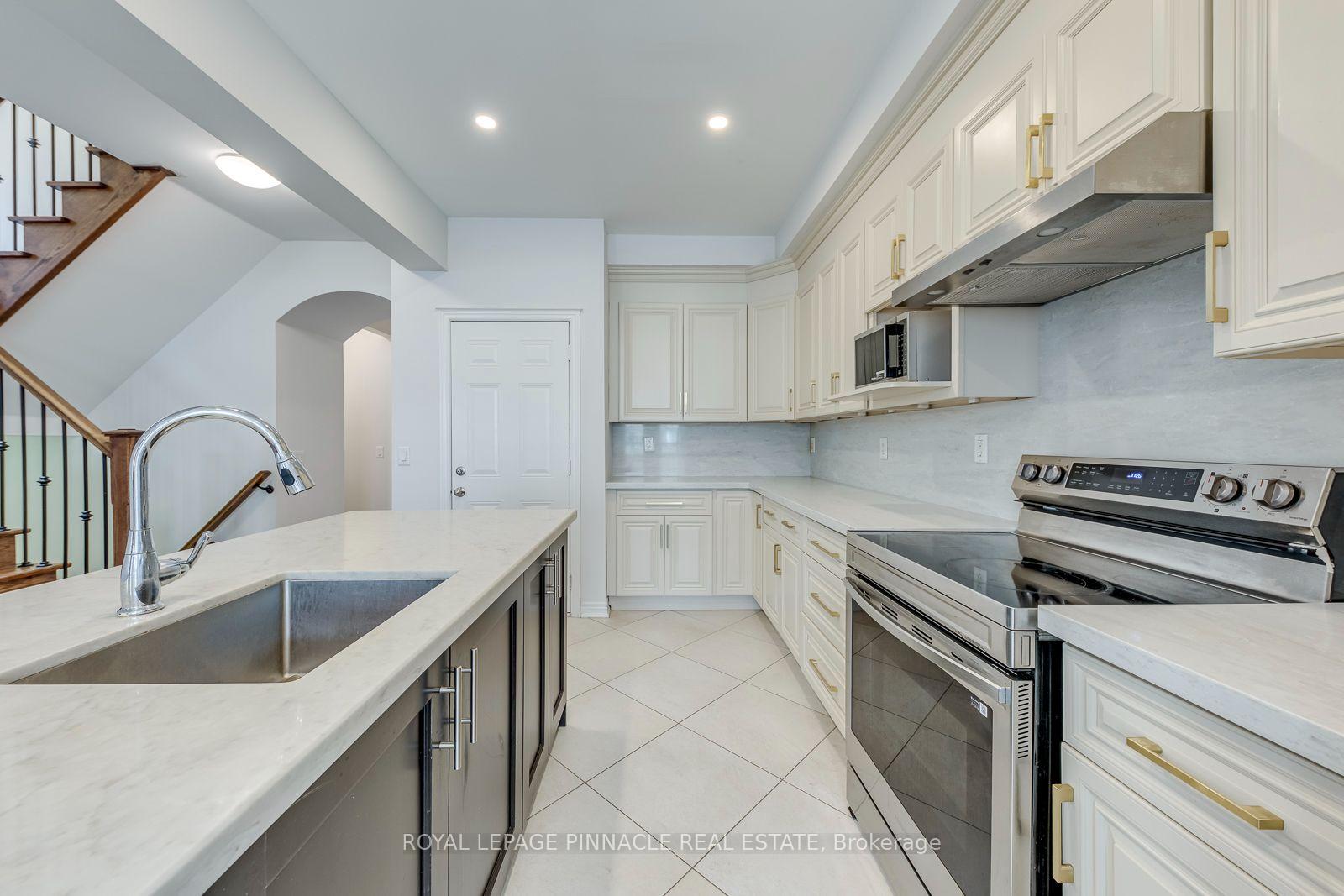 Photo 17 of 3111 Robert Brown Boulevard, Oakville, Glenorchy — HOMEH