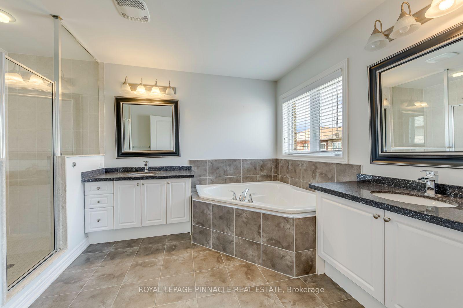 Photo 24 of 3111 Robert Brown Boulevard, Oakville, Glenorchy — HOMEH