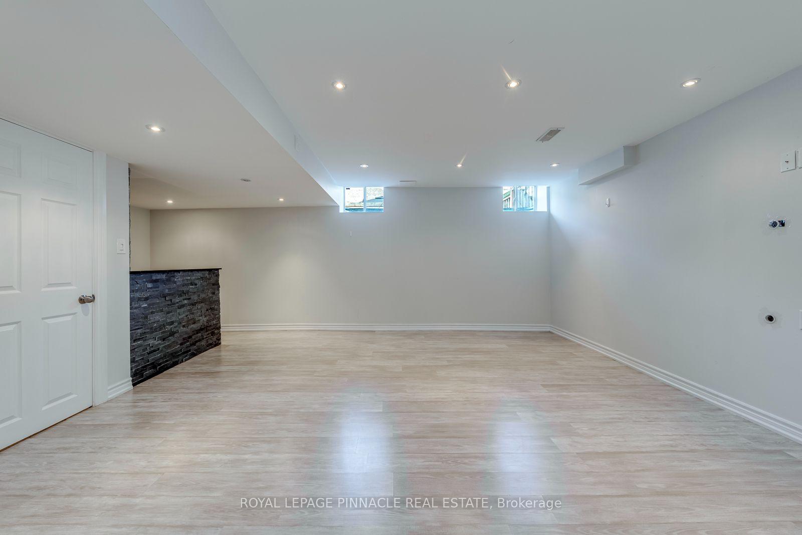 Photo 33 of 3111 Robert Brown Boulevard, Oakville, Glenorchy — HOMEH