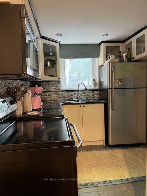Photo 3 of 823 Craven Road, Toronto, Greenwood-Coxwell — HOMEH