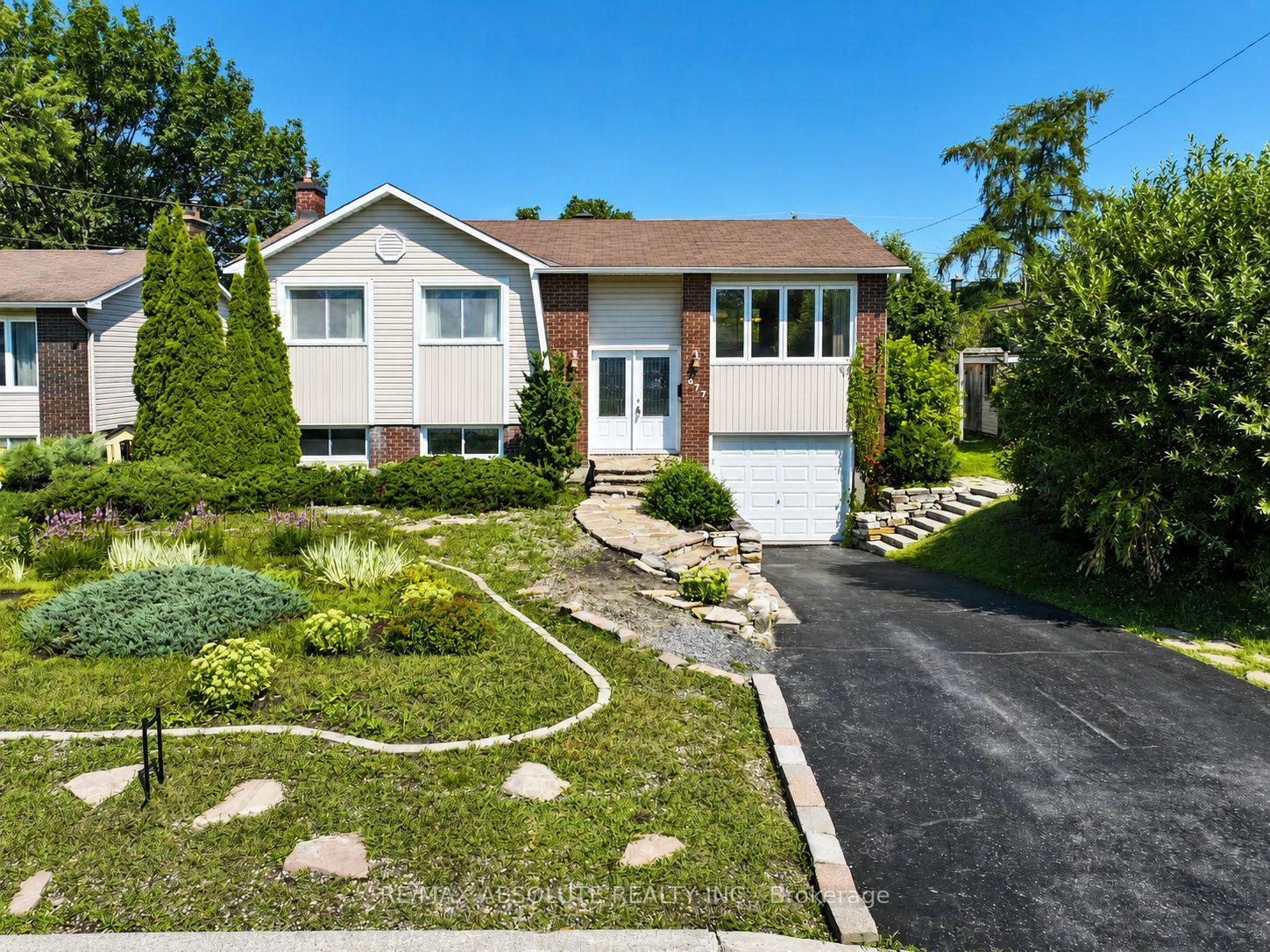 Photo 1 of 377 Leanne Street, Ottawa, Bilberry Creek/Queenswood Heights — HOMEH