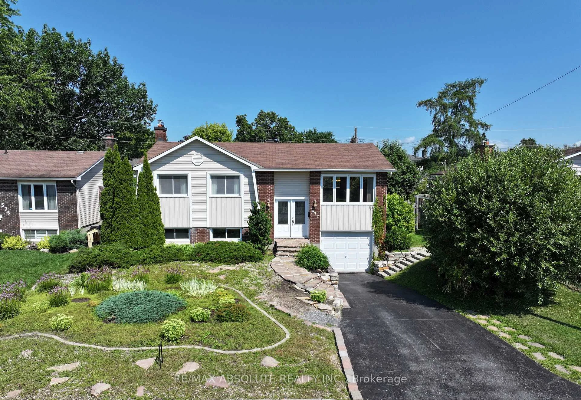 Photo 6 of 377 Leanne Street, Ottawa, Bilberry Creek/Queenswood Heights — HOMEH