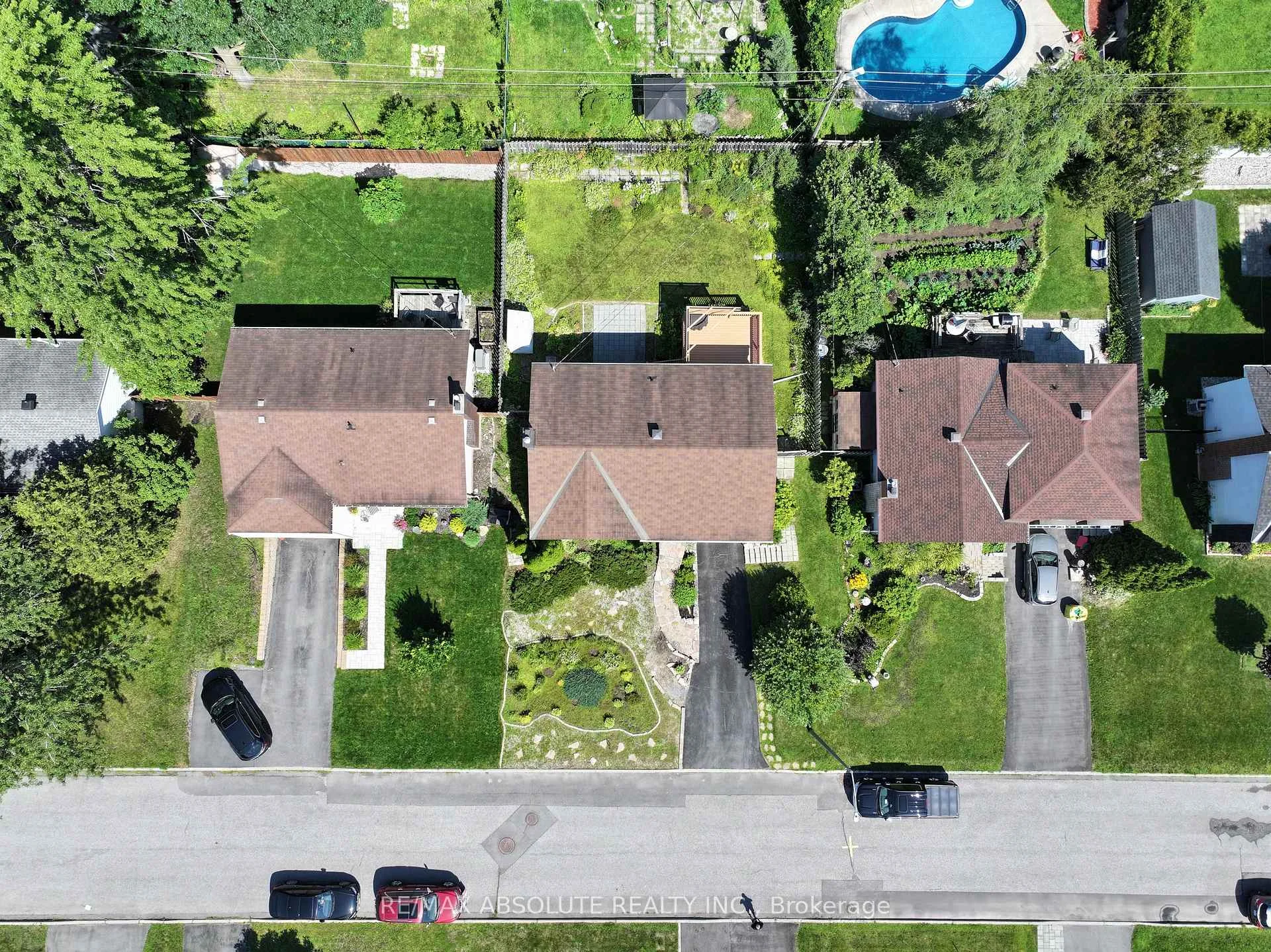 Photo 75 of 377 Leanne Street, Ottawa, Bilberry Creek/Queenswood Heights — HOMEH
