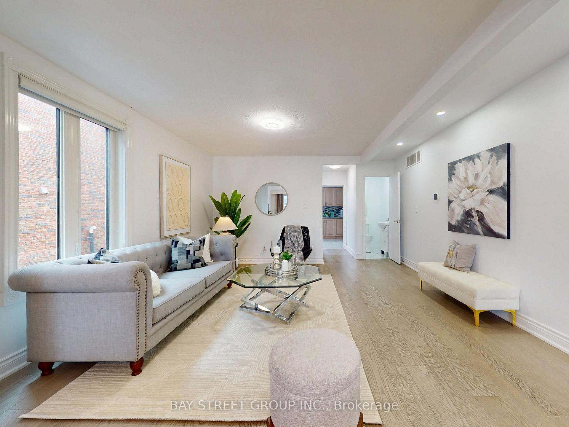 Photo 8 of 6 Moira Avenue, Scarborough, Clairlea-Birchmount — HOMEH
