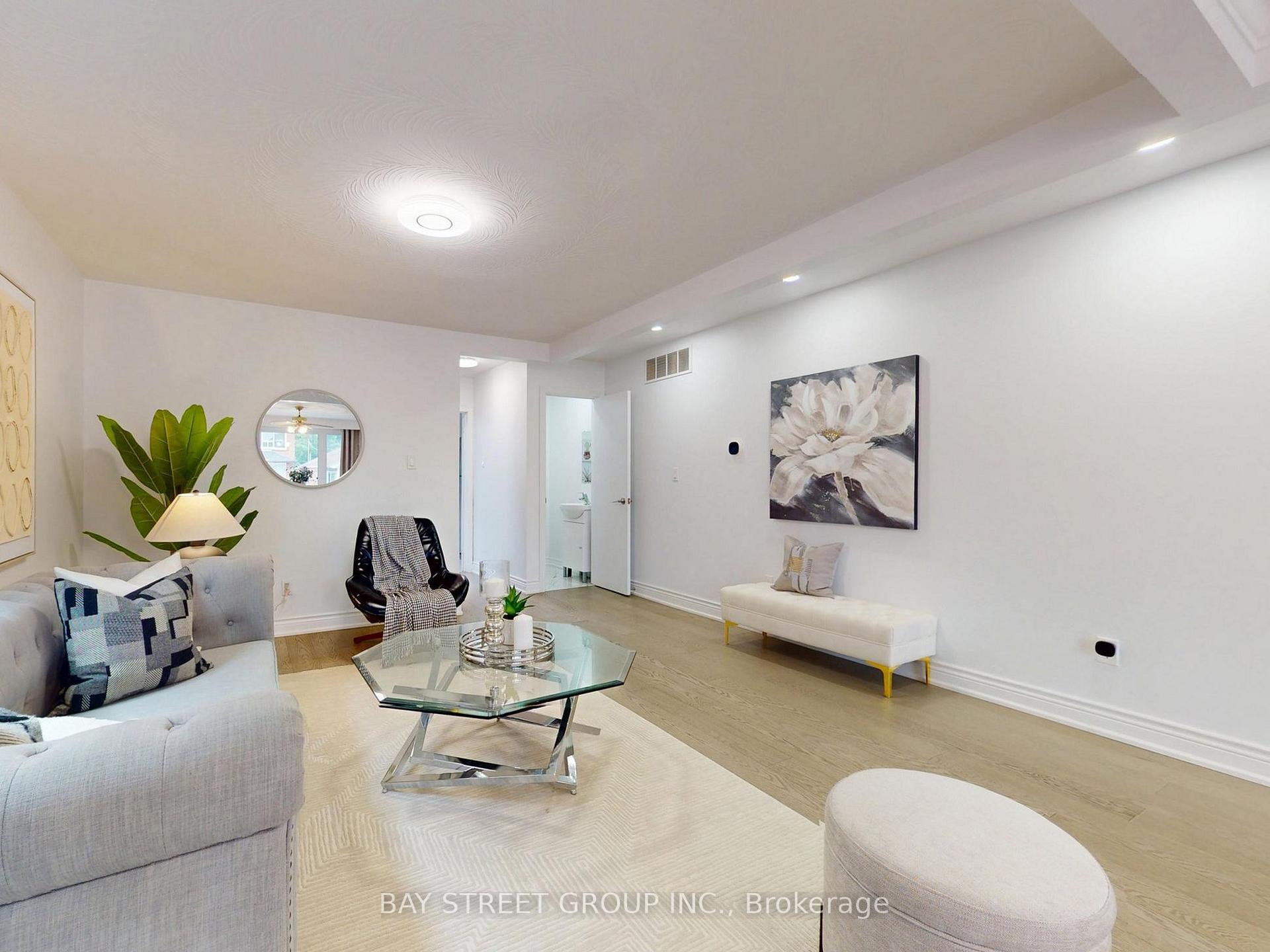 Photo 9 of 6 Moira Avenue, Scarborough, Clairlea-Birchmount — HOMEH