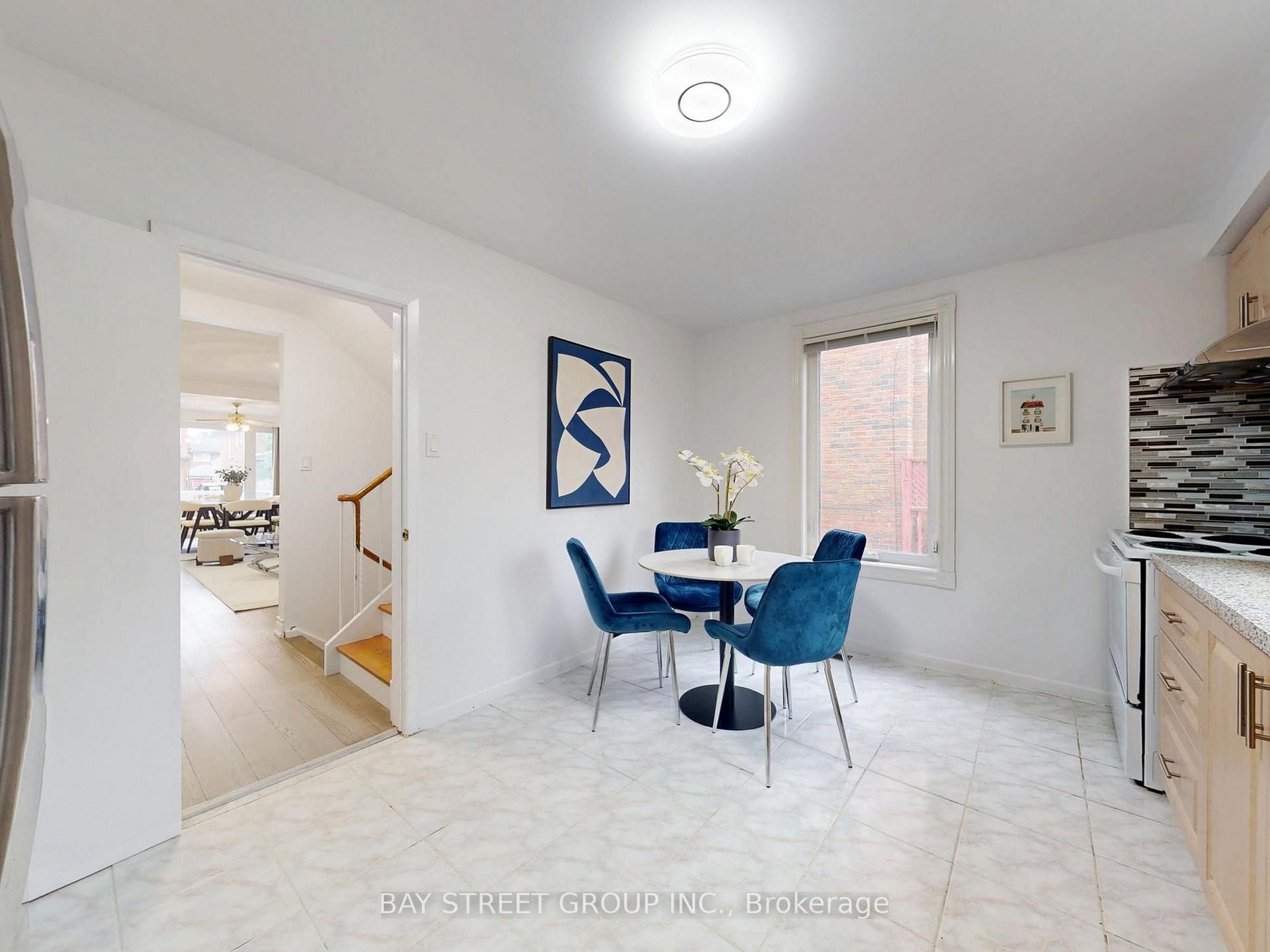 Photo 16 of 6 Moira Avenue, Scarborough, Clairlea-Birchmount — HOMEH