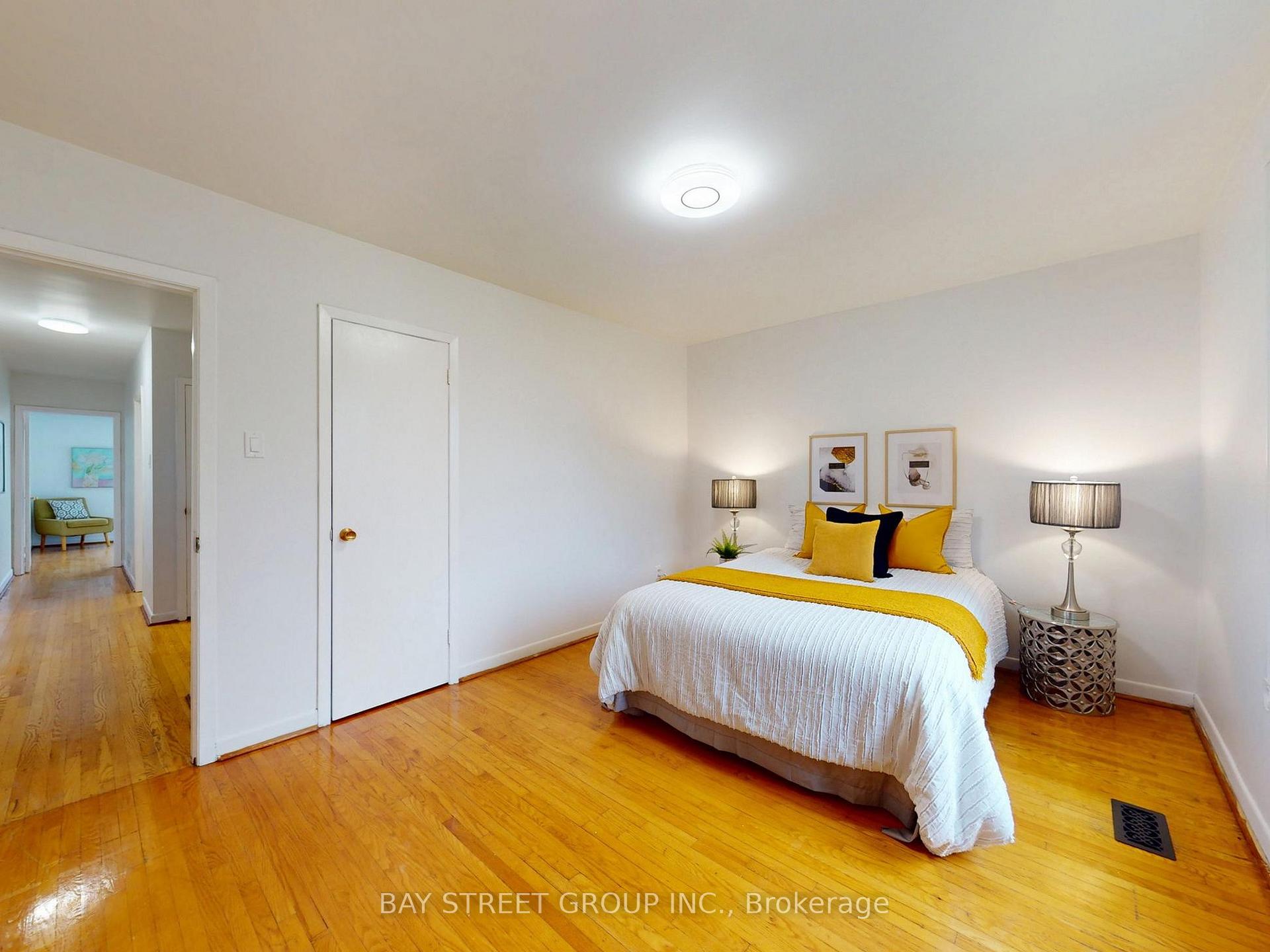 Photo 24 of 6 Moira Avenue, Scarborough, Clairlea-Birchmount — HOMEH