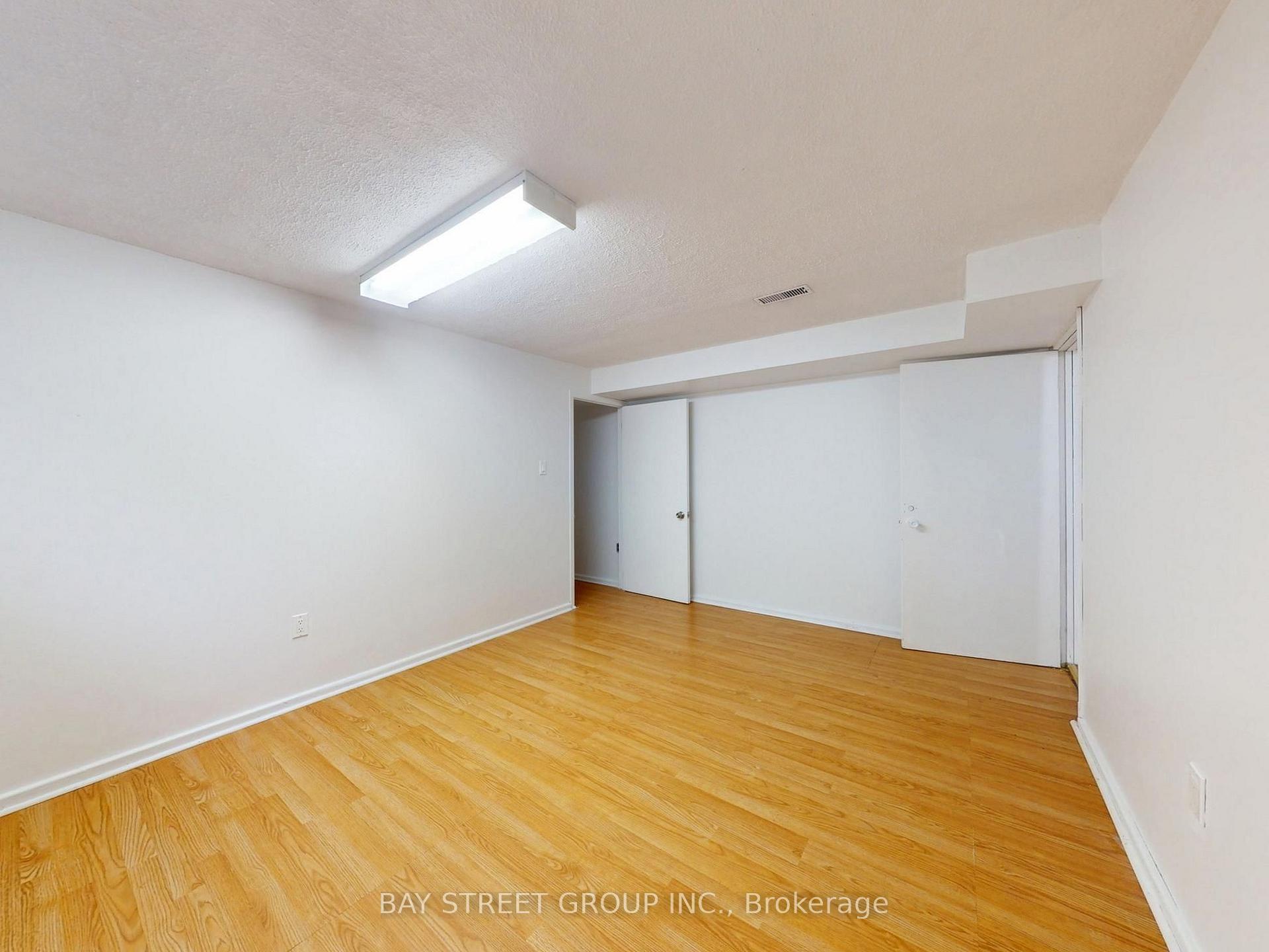 Photo 31 of 6 Moira Avenue, Scarborough, Clairlea-Birchmount — HOMEH