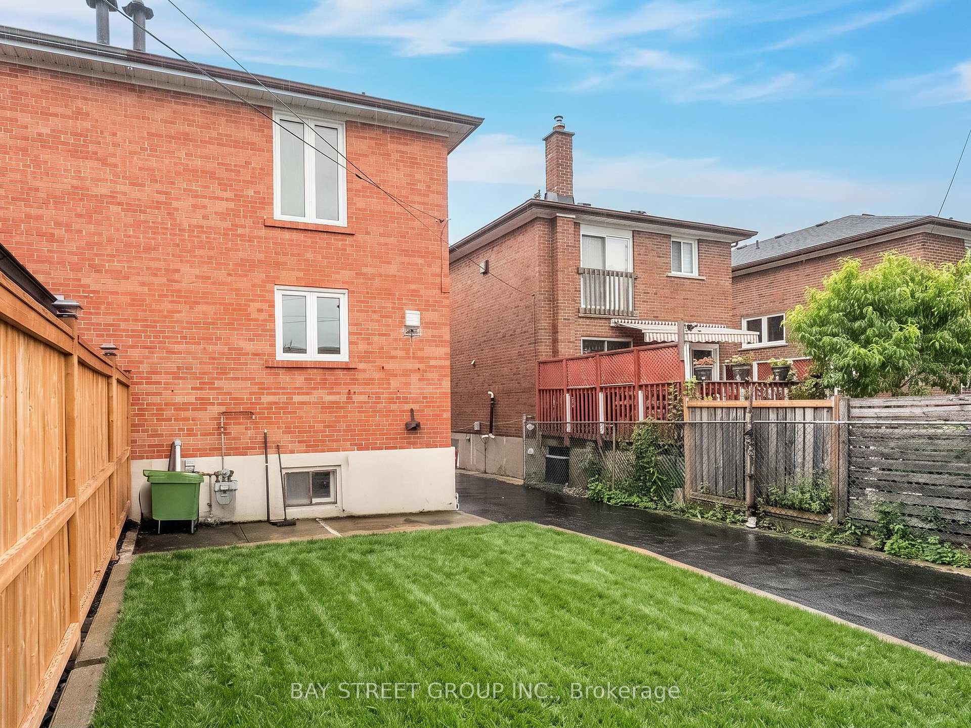 Photo 36 of 6 Moira Avenue, Scarborough, Clairlea-Birchmount — HOMEH