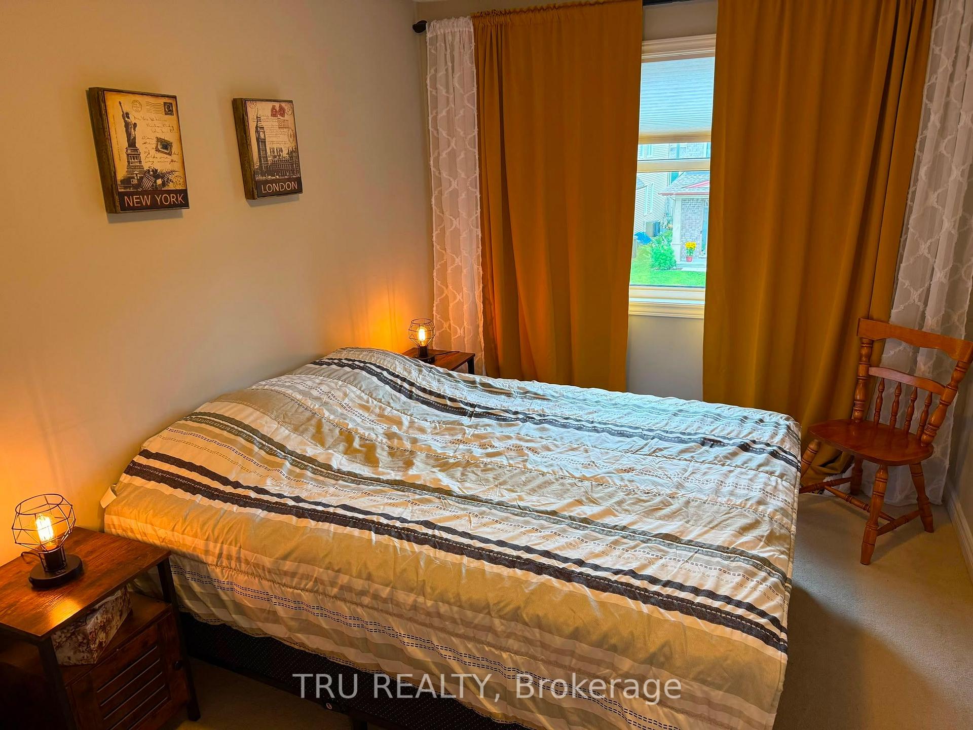 Photo 12 of 222 Fergus Crescent, Ottawa, Barrhaven - Cedargrove/Fraserdale — HOMEH