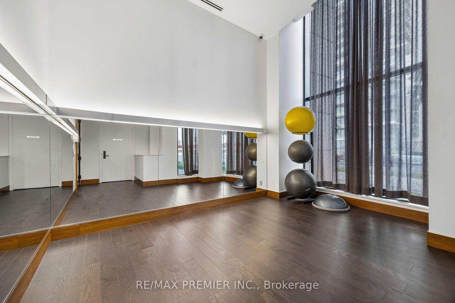 Photo 8 of Unit 1717, 7895 Jane Street, Vaughan, Concord — HOMEH