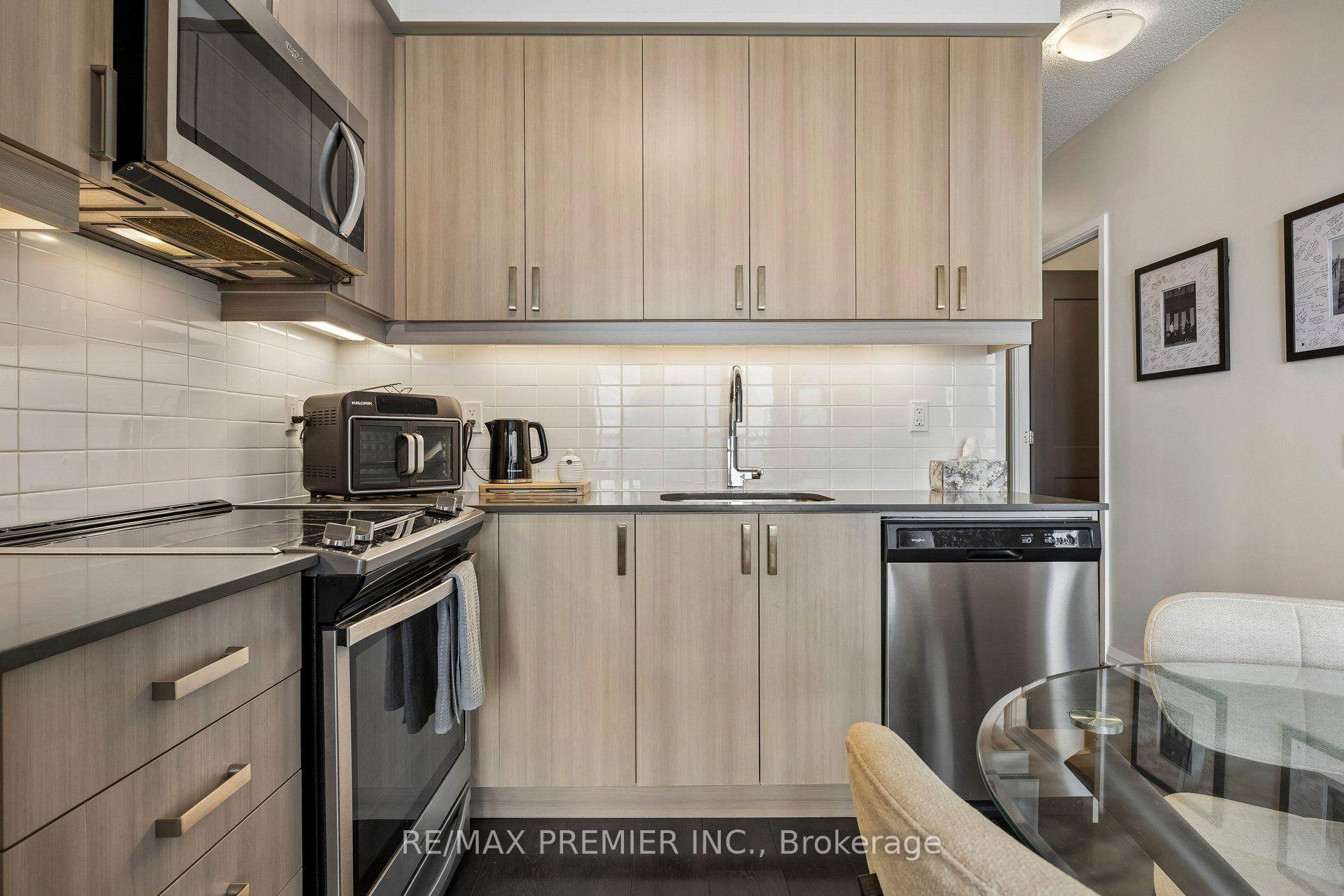 Photo 25 of Unit 1717, 7895 Jane Street, Vaughan, Concord — HOMEH