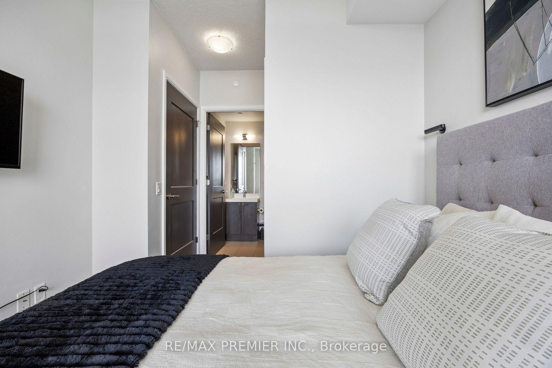 Photo 38 of Unit 1717, 7895 Jane Street, Vaughan, Concord — HOMEH