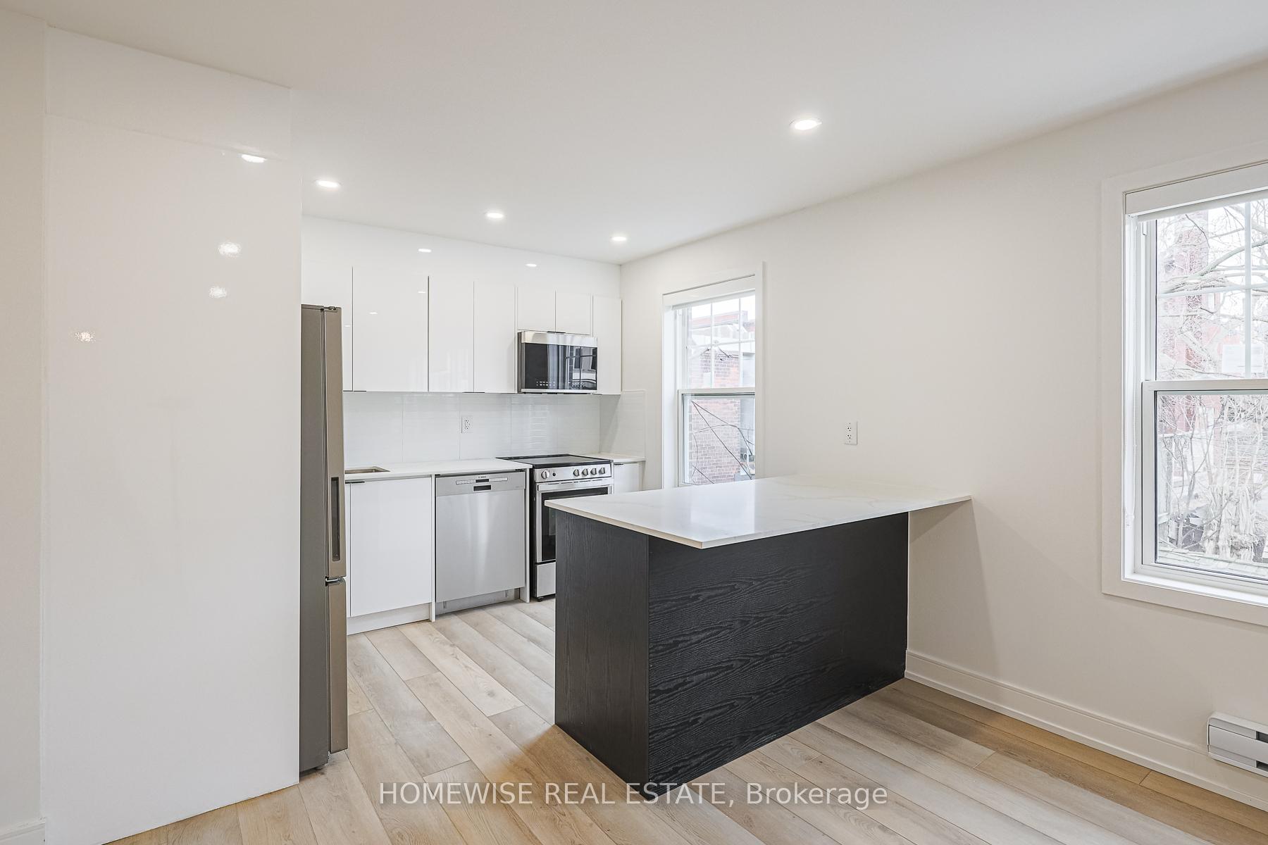 Photo 1 of Unit 2, 383 Spadina Road, Toronto, Casa Loma — HOMEH