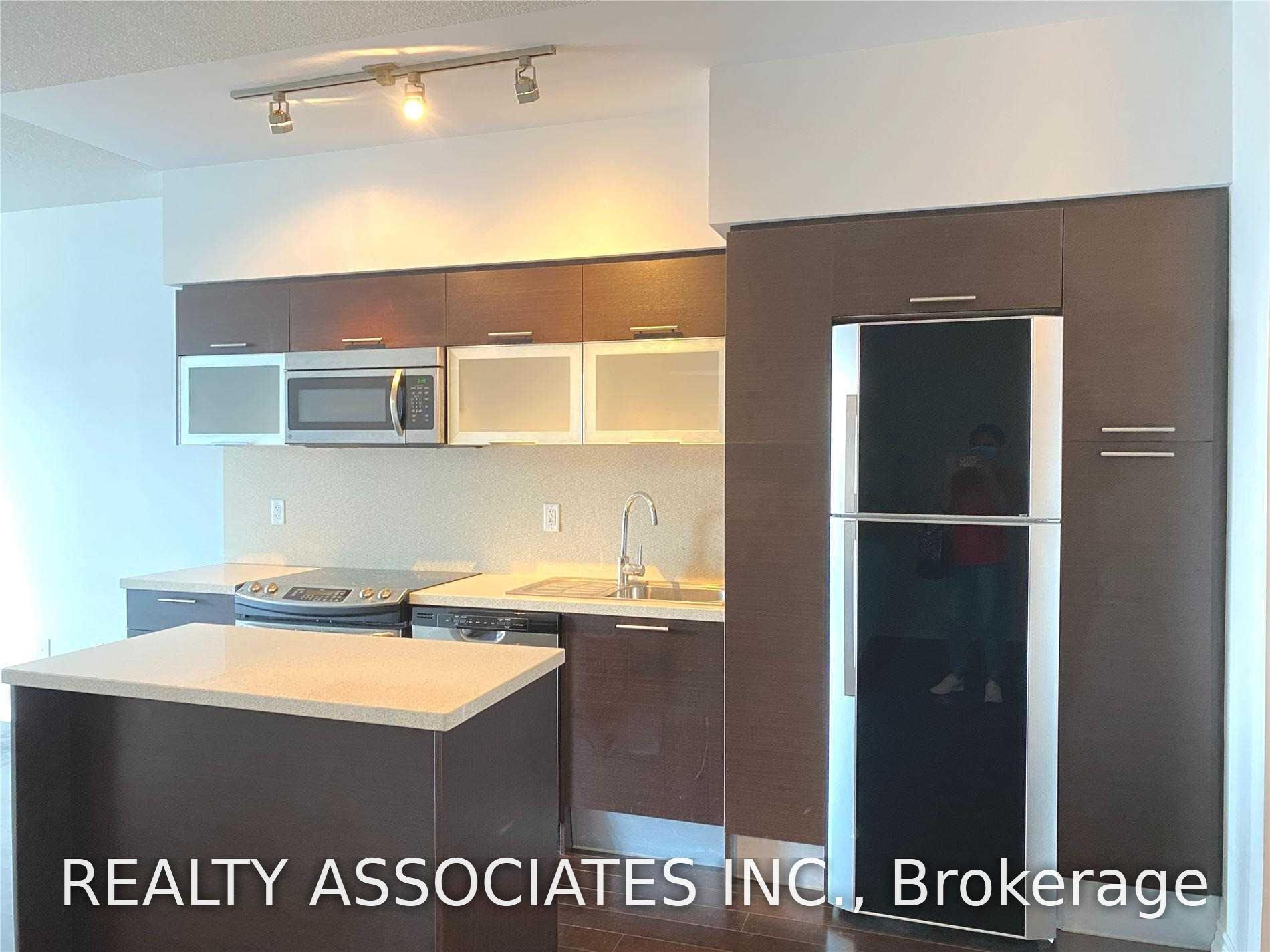 Photo 3 of Unit 2813, 386 Yonge Street, Toronto, Bay Street Corridor — HOMEH