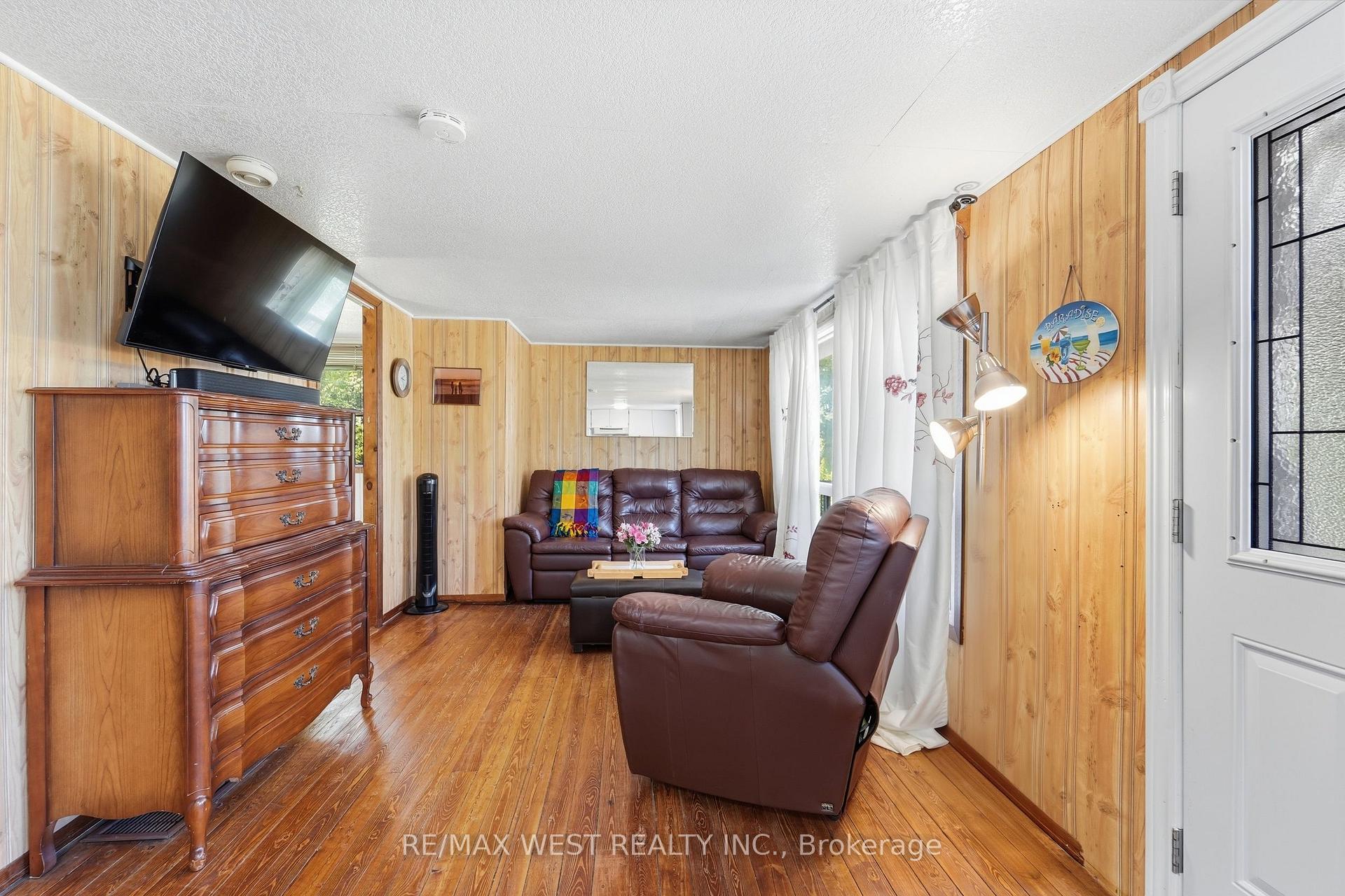 Photo 7 of 2234 Crystal Beach Road, Innisfil, Alcona — HOMEH