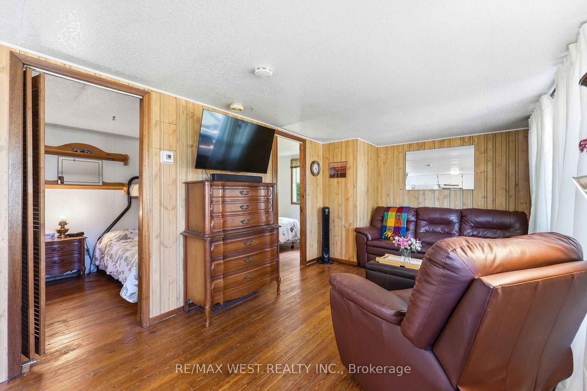 Photo 11 of 2234 Crystal Beach Road, Innisfil, Alcona — HOMEH