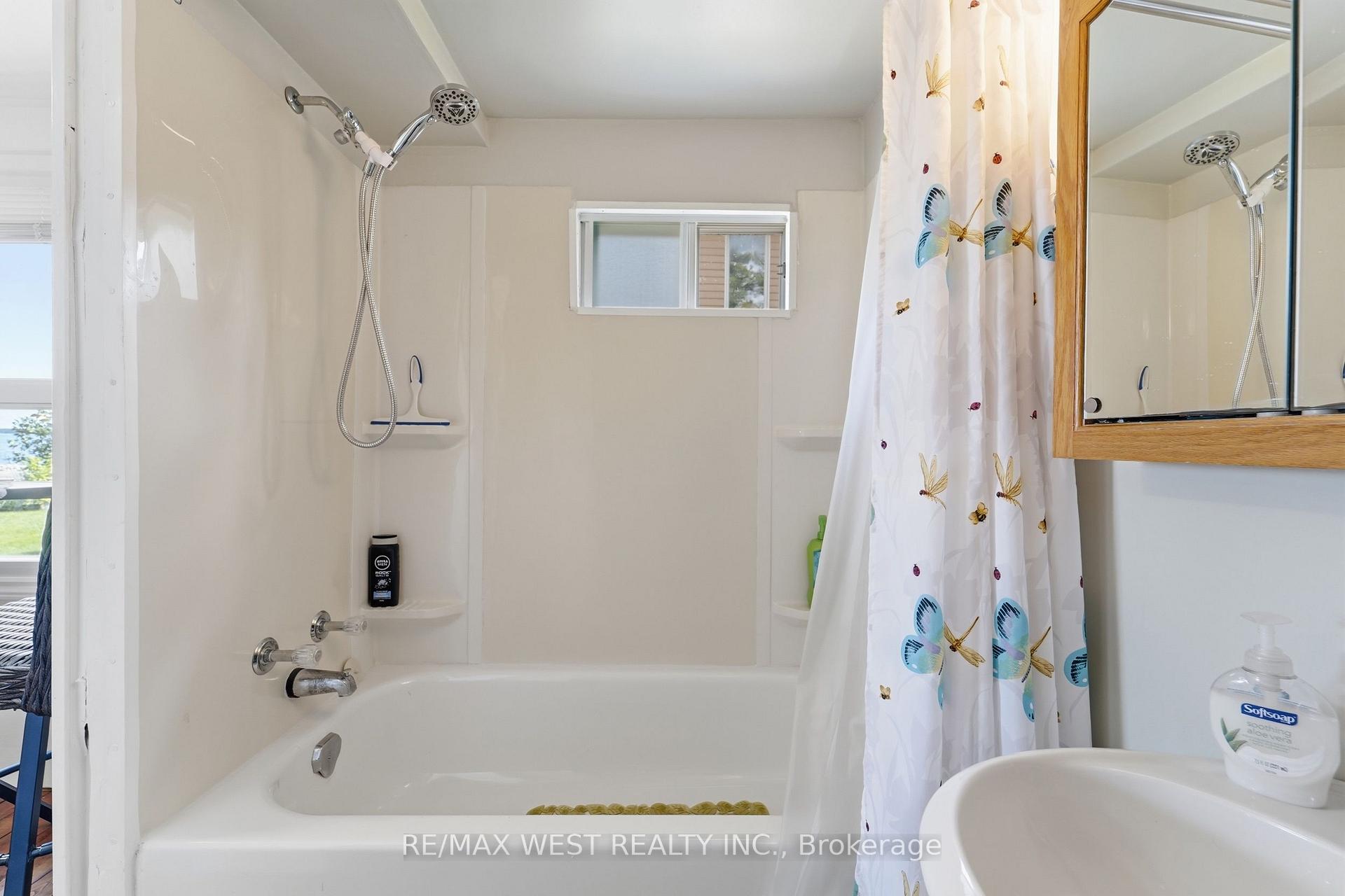 Photo 15 of 2234 Crystal Beach Road, Innisfil, Alcona — HOMEH