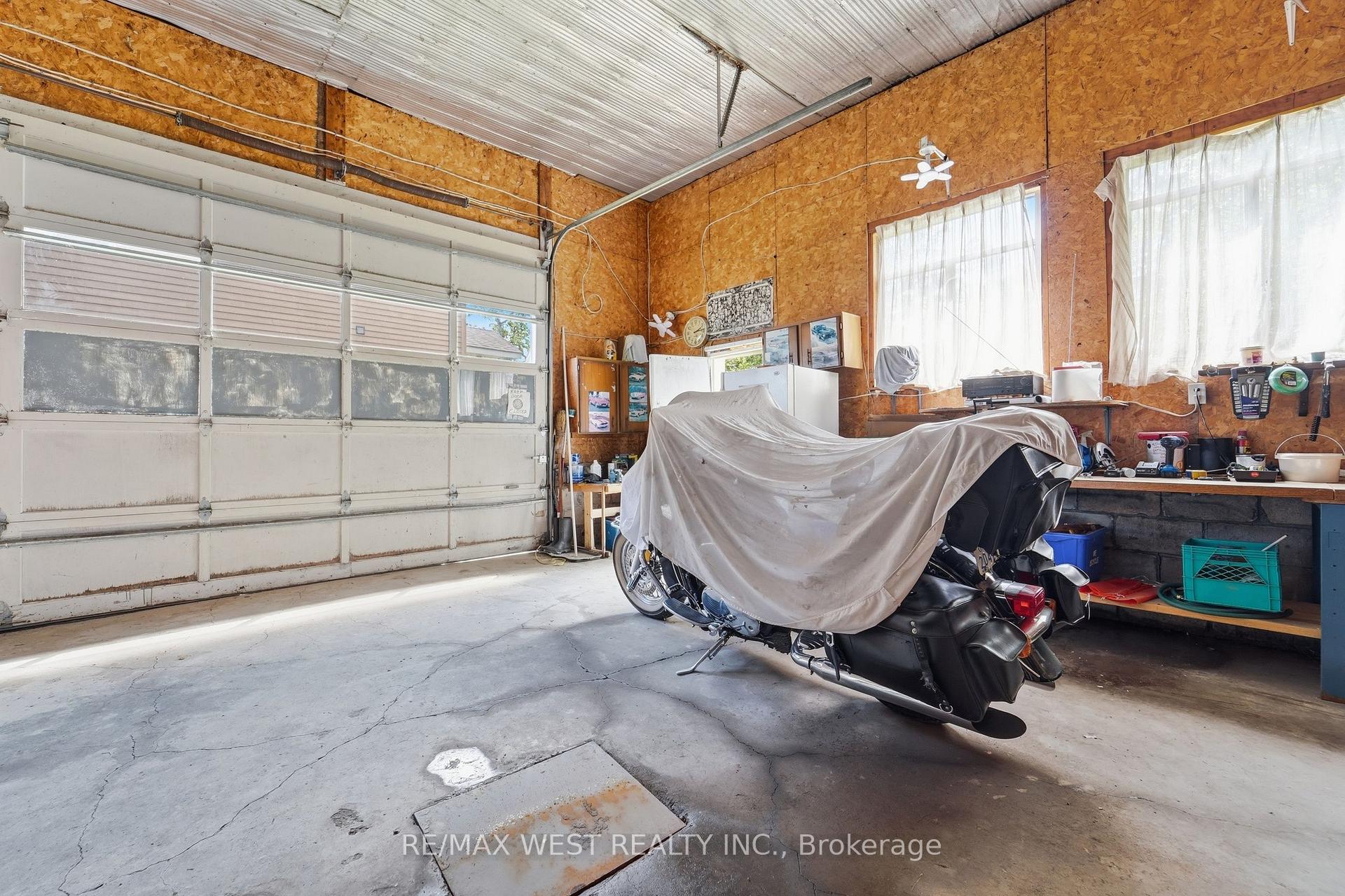 Photo 18 of 2234 Crystal Beach Road, Innisfil, Alcona — HOMEH