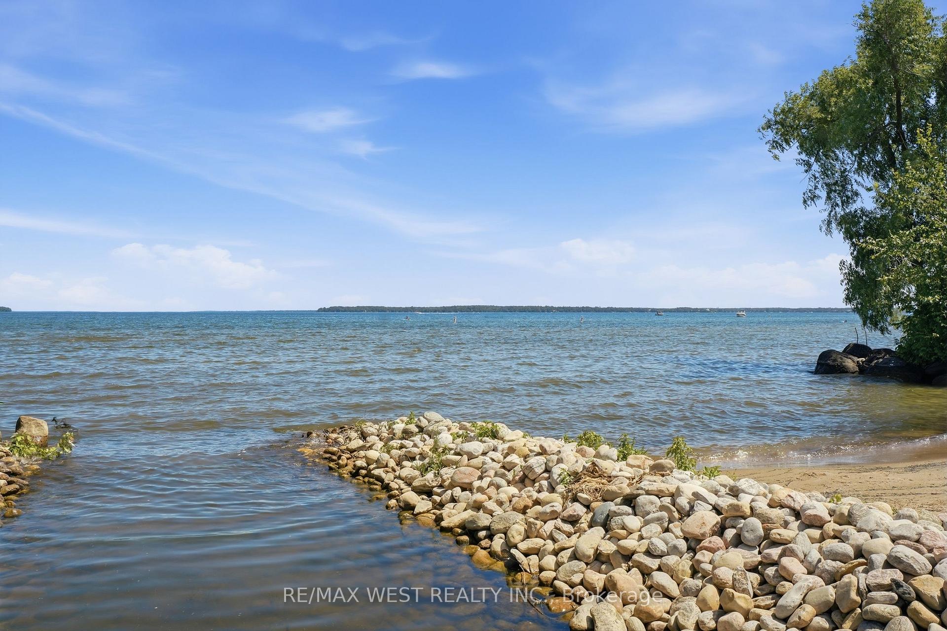 Photo 24 of 2234 Crystal Beach Road, Innisfil, Alcona — HOMEH