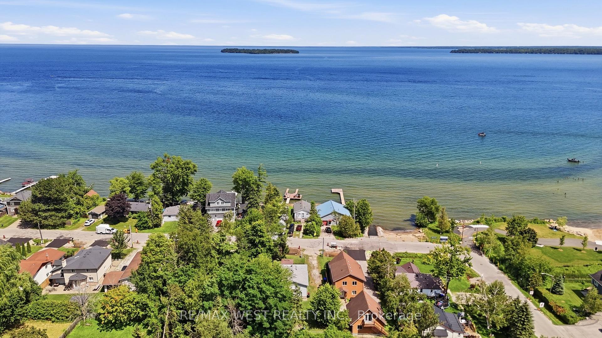 Photo 26 of 2234 Crystal Beach Road, Innisfil, Alcona — HOMEH