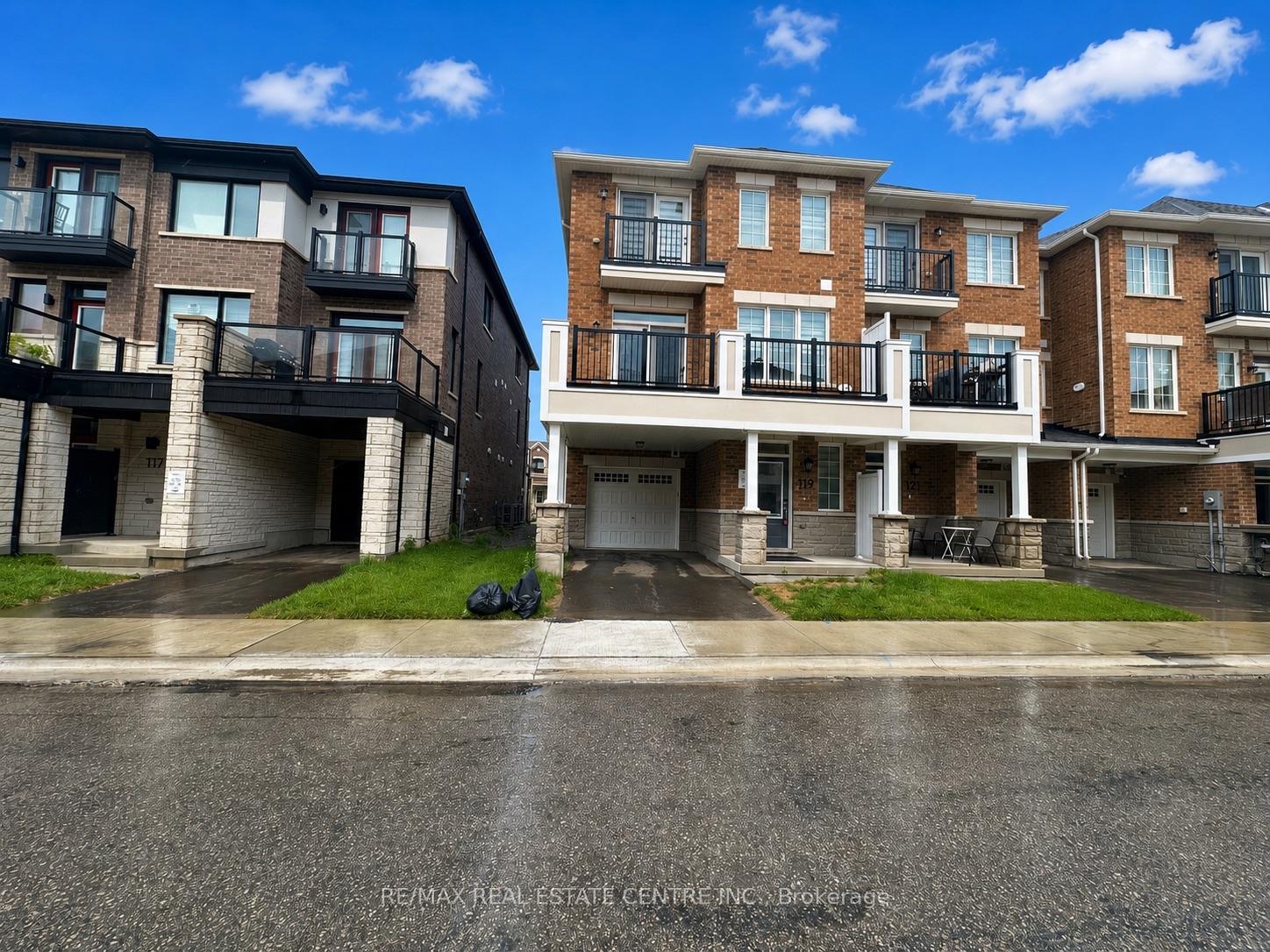 Photo 3 of 119 Pearen Lane, Barrie, Rural Barrie Southwest — HOMEH