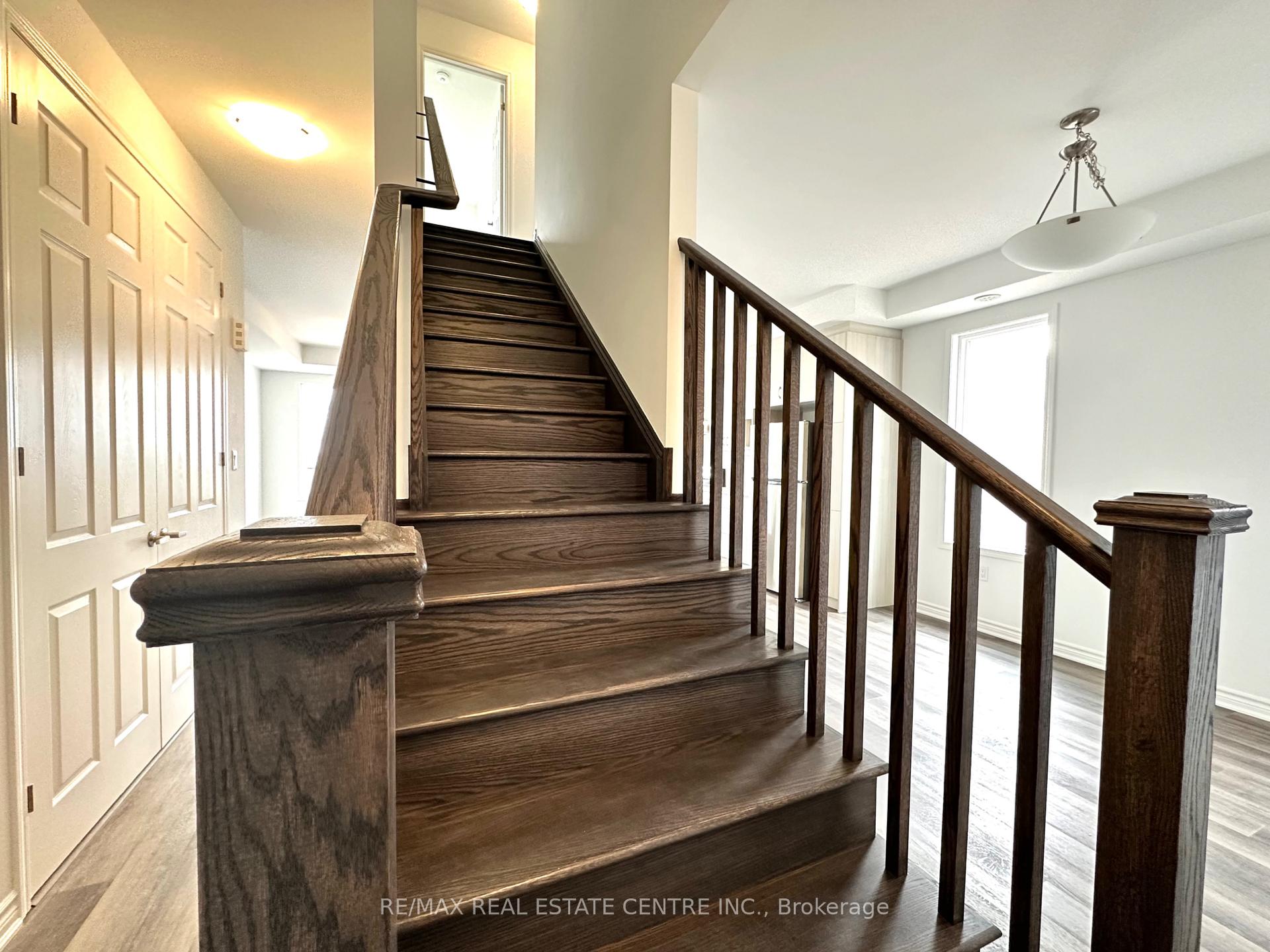 Photo 30 of 119 Pearen Lane, Barrie, Rural Barrie Southwest — HOMEH