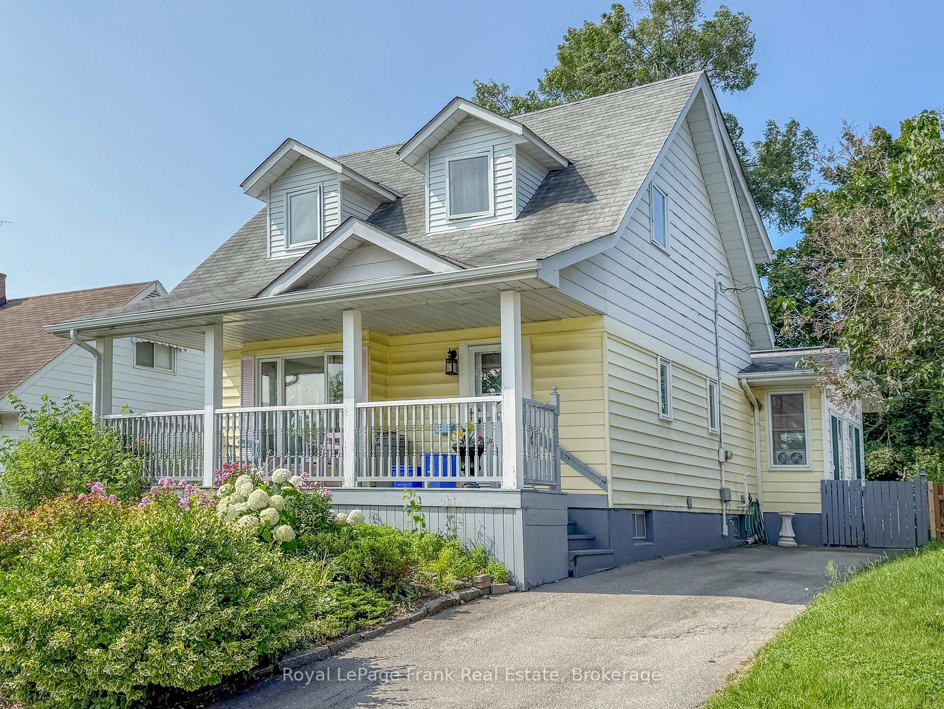 Photo 11 of 100 Admiral Road, Ajax, South East — HOMEH