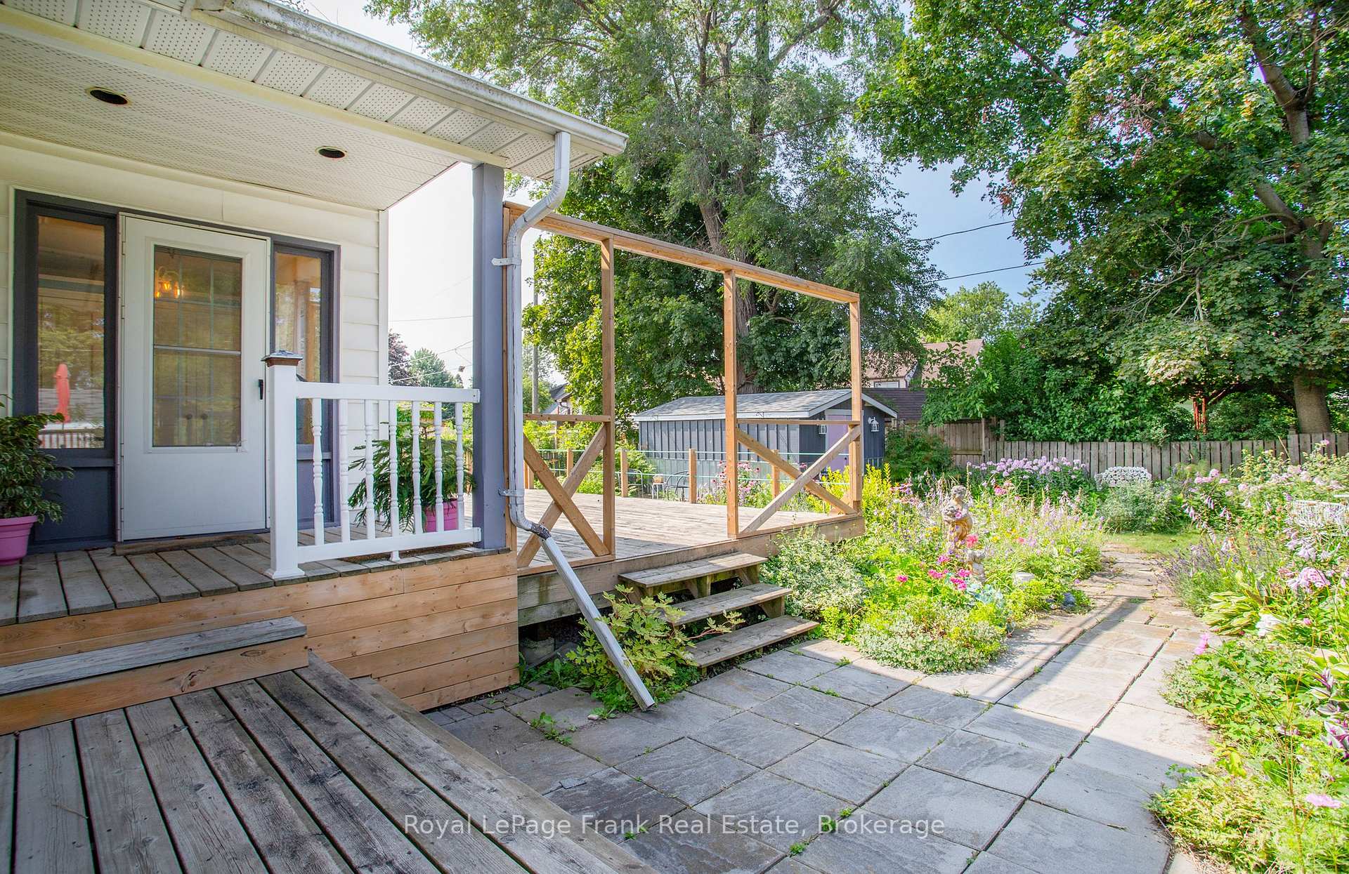 Photo 85 of 100 Admiral Road, Ajax, South East — HOMEH