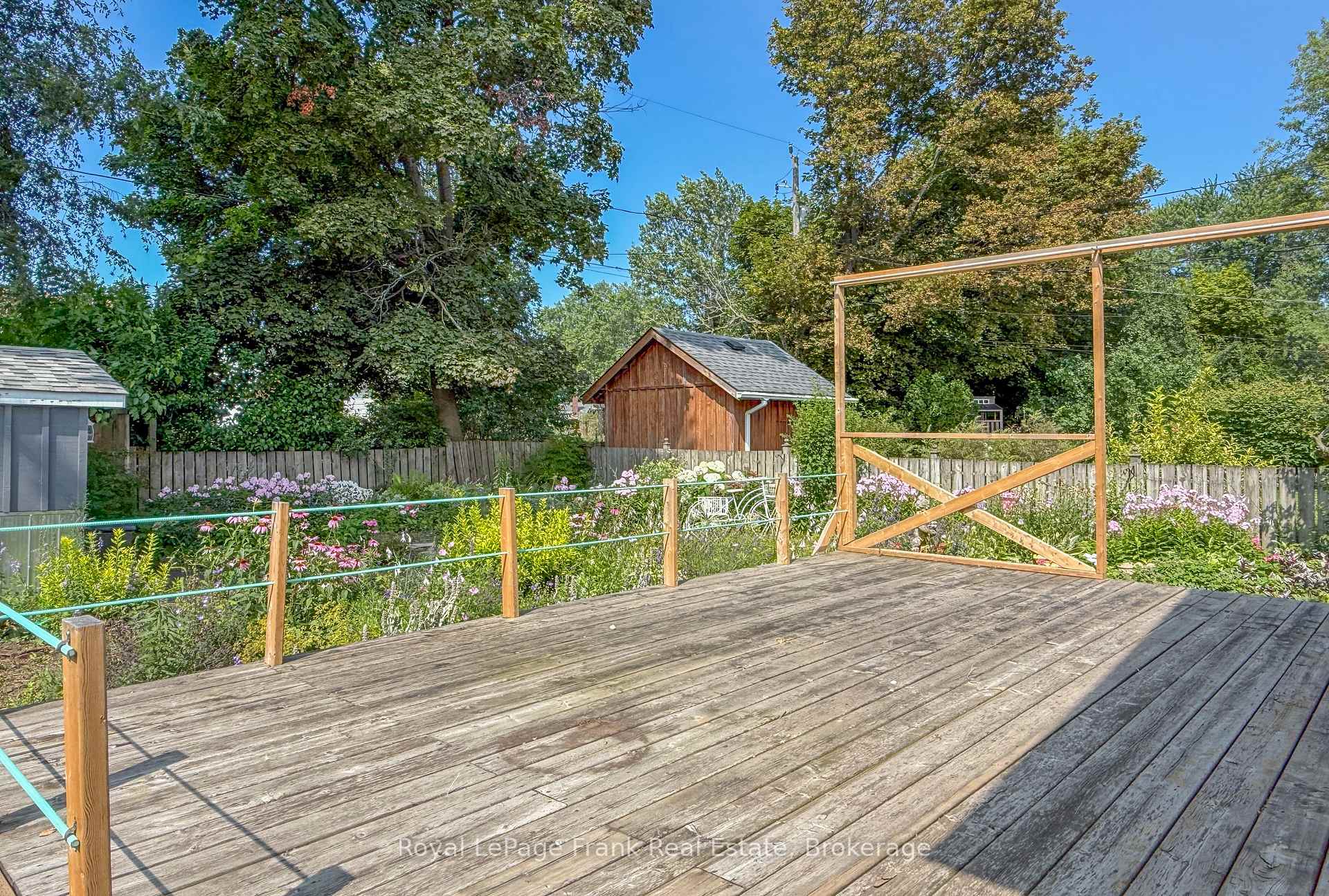 Photo 96 of 100 Admiral Road, Ajax, South East — HOMEH