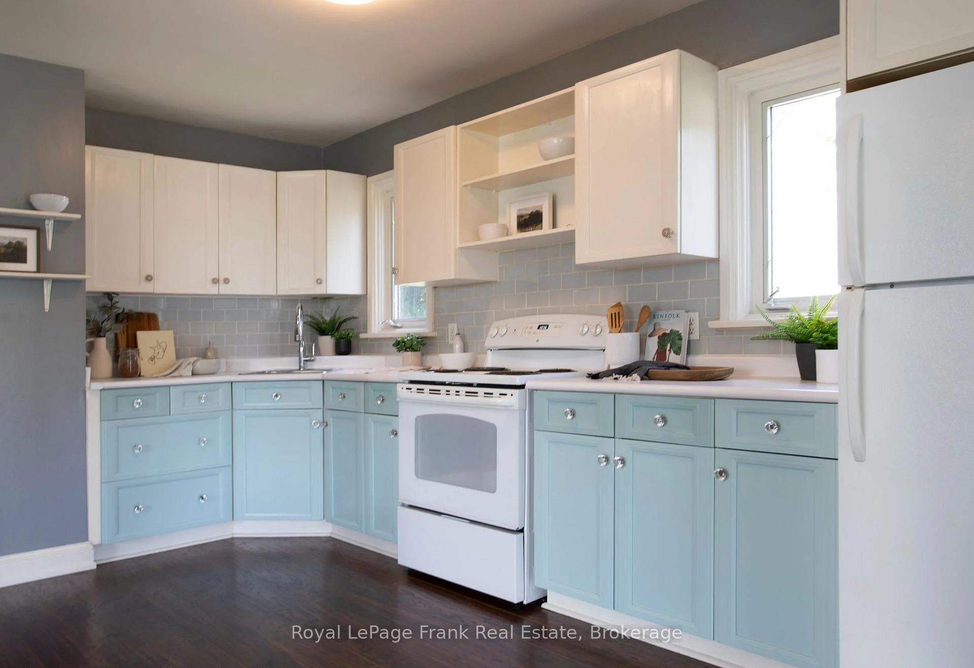 Photo 25 of 100 Admiral Road, Ajax, South East — HOMEH