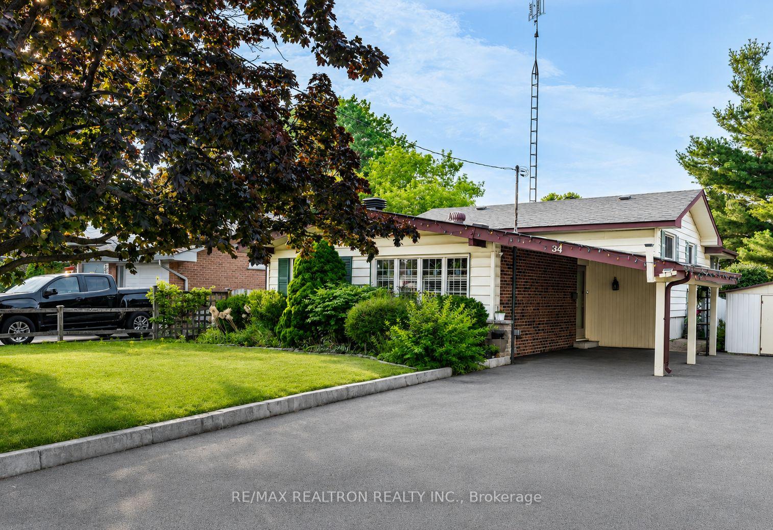 Photo 2 of 34 Taunton Road W, Oshawa, Samac — HOMEH