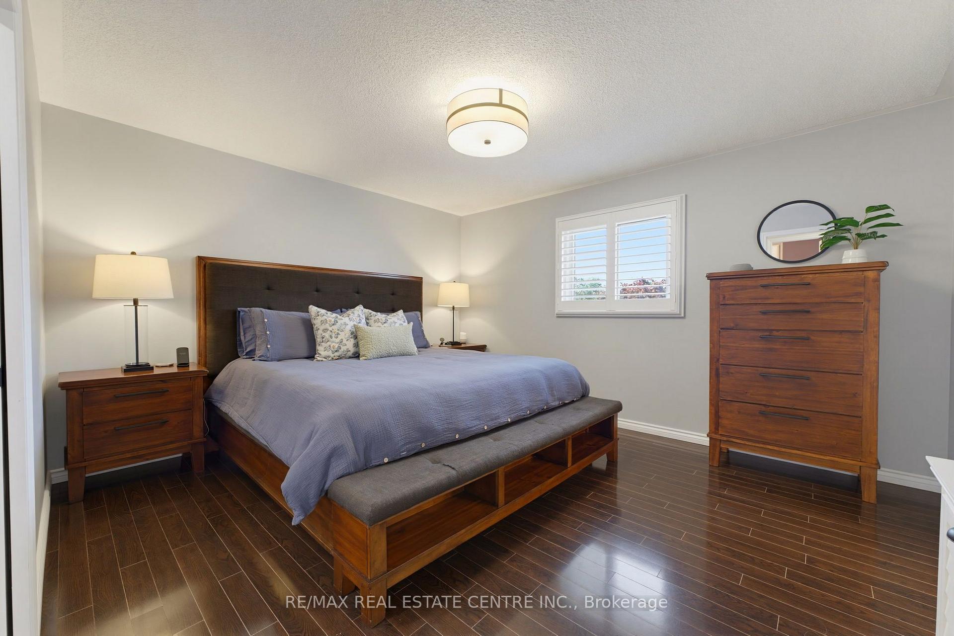 Photo 16 of 127 Michener Crescent, Kitchener, Idlewood — HOMEH