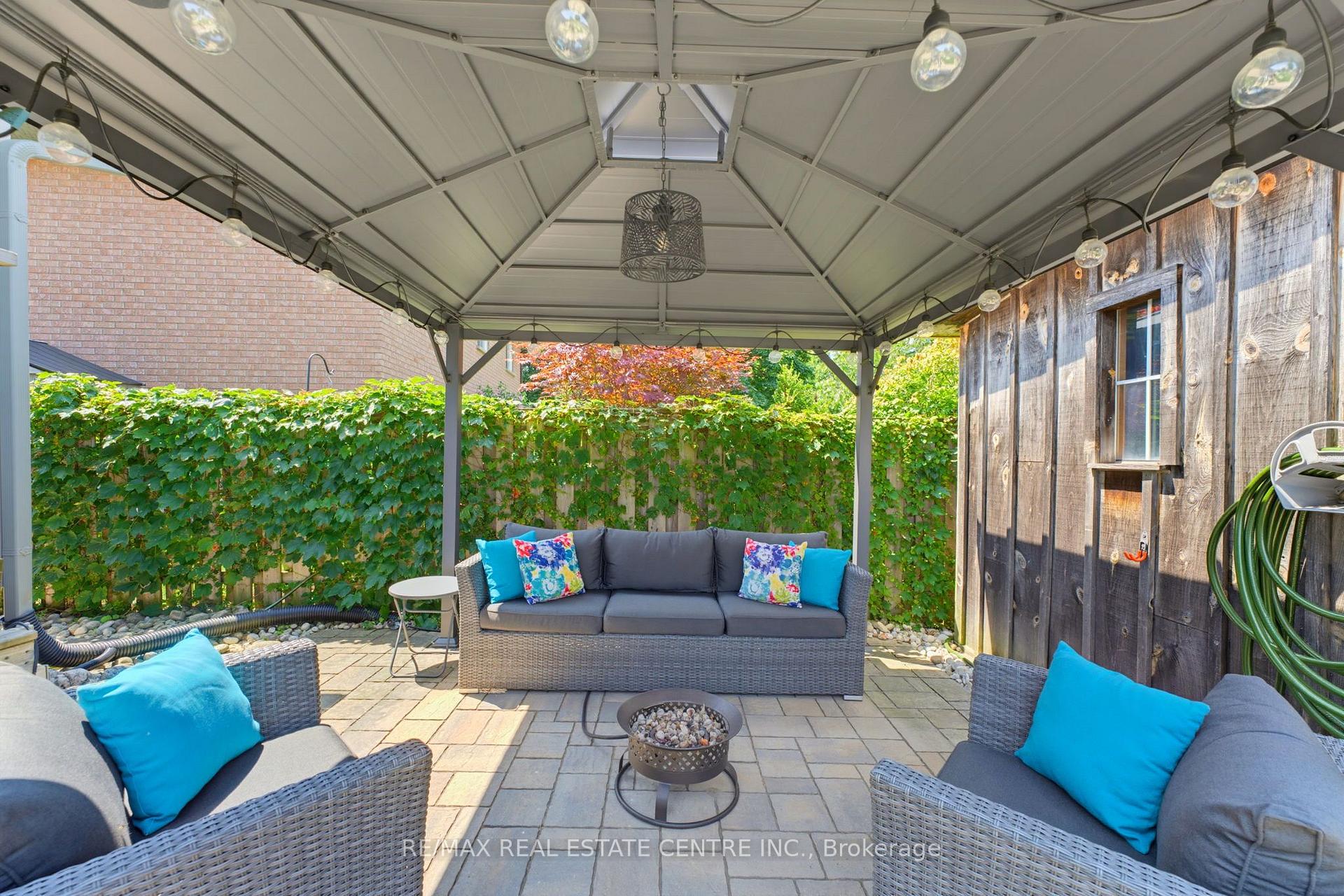 Photo 29 of 127 Michener Crescent, Kitchener, Idlewood — HOMEH