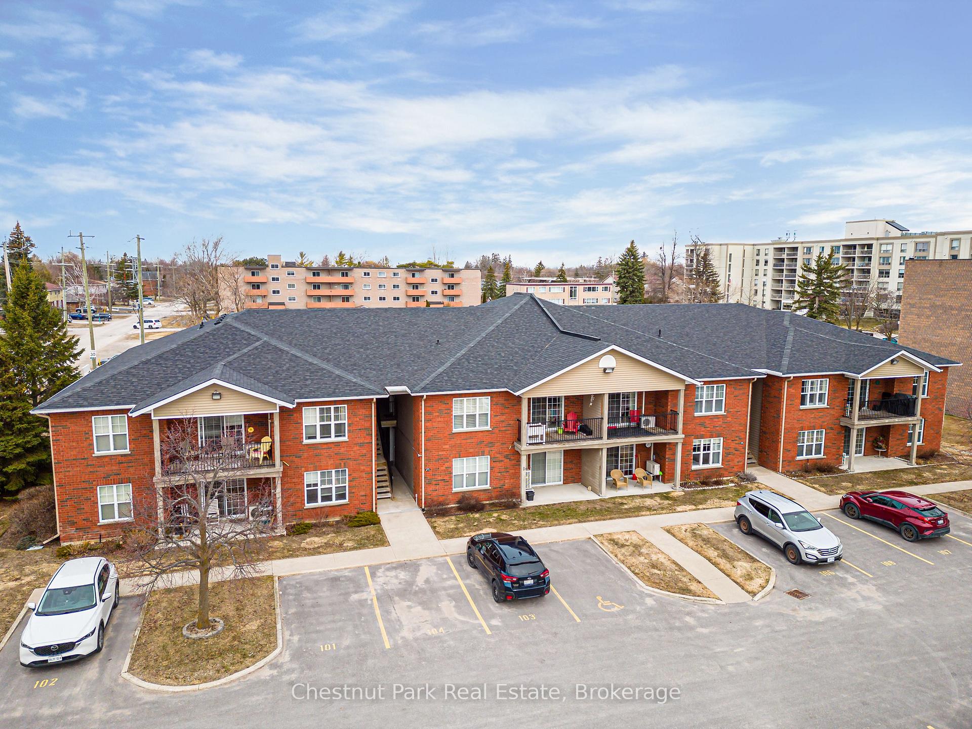 Photo of Unit 206, 435 Walnut Street