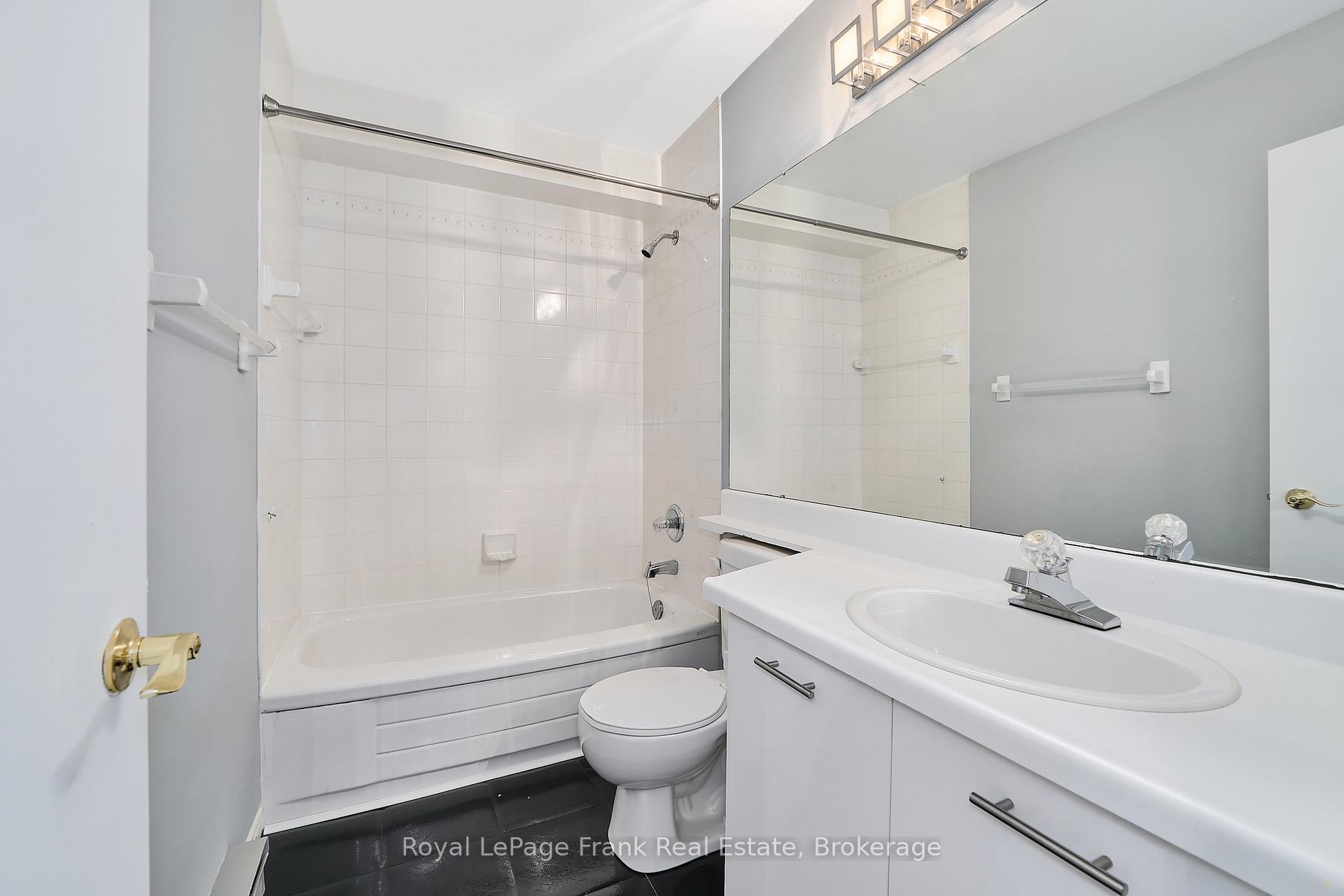 Photo 9 of Unit 18, 11 Laguna Parkway, Ramara, Rural Ramara — HOMEH