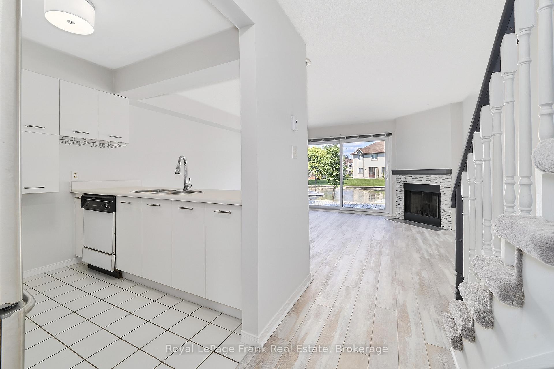 Photo 10 of Unit 18, 11 Laguna Parkway, Ramara, Rural Ramara — HOMEH