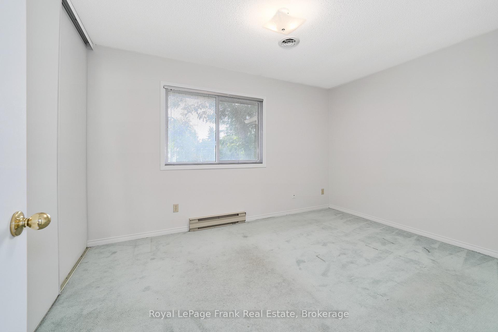 Photo 18 of Unit 18, 11 Laguna Parkway, Ramara, Rural Ramara — HOMEH
