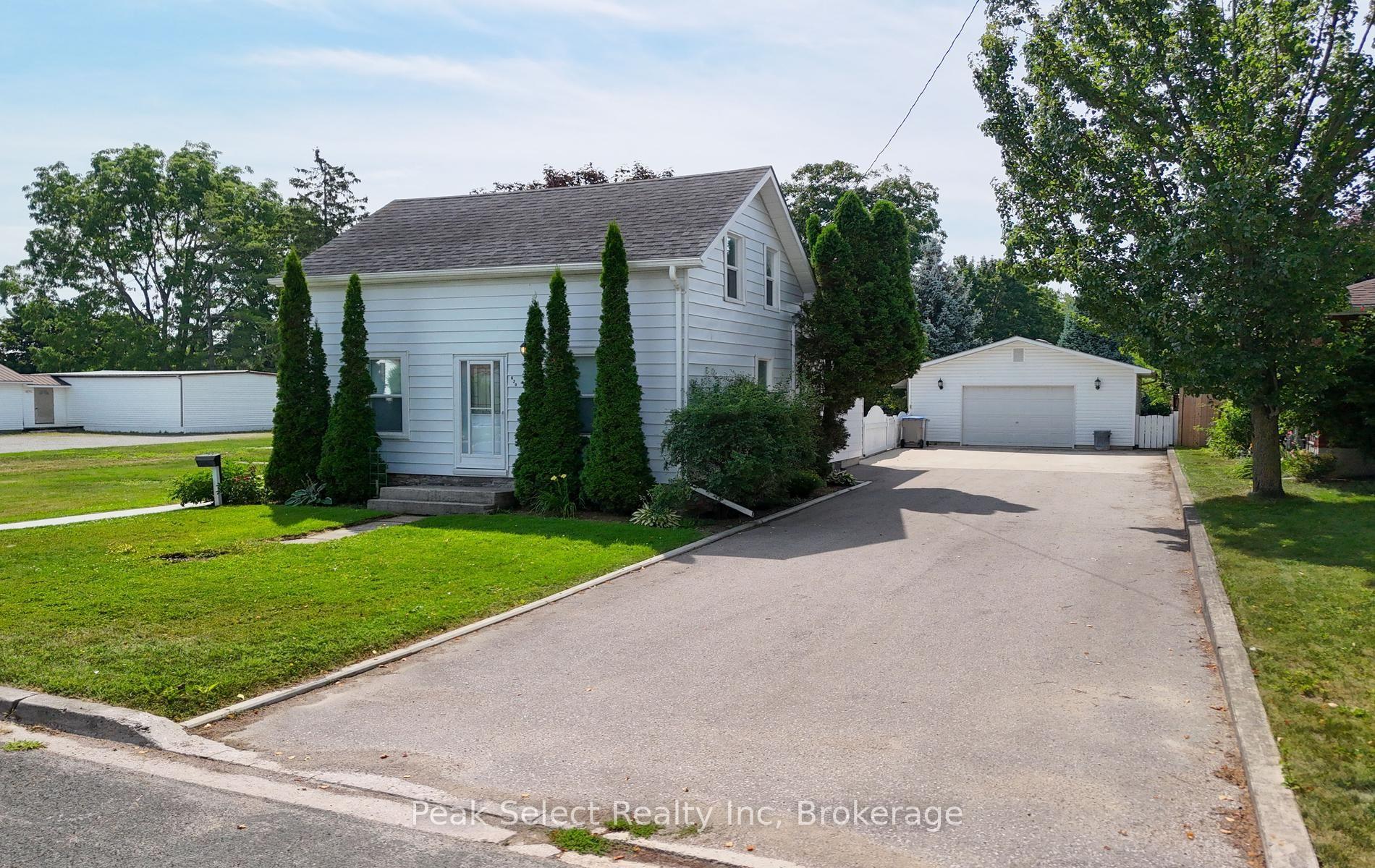 Photo 1 of 620 Jones Street E, St. Marys — HOMEH