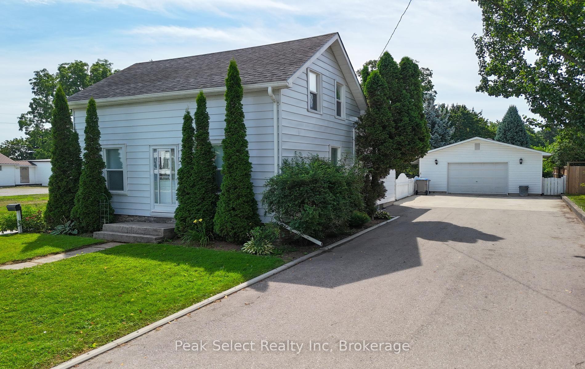 Photo 4 of 620 Jones Street E, St. Marys — HOMEH