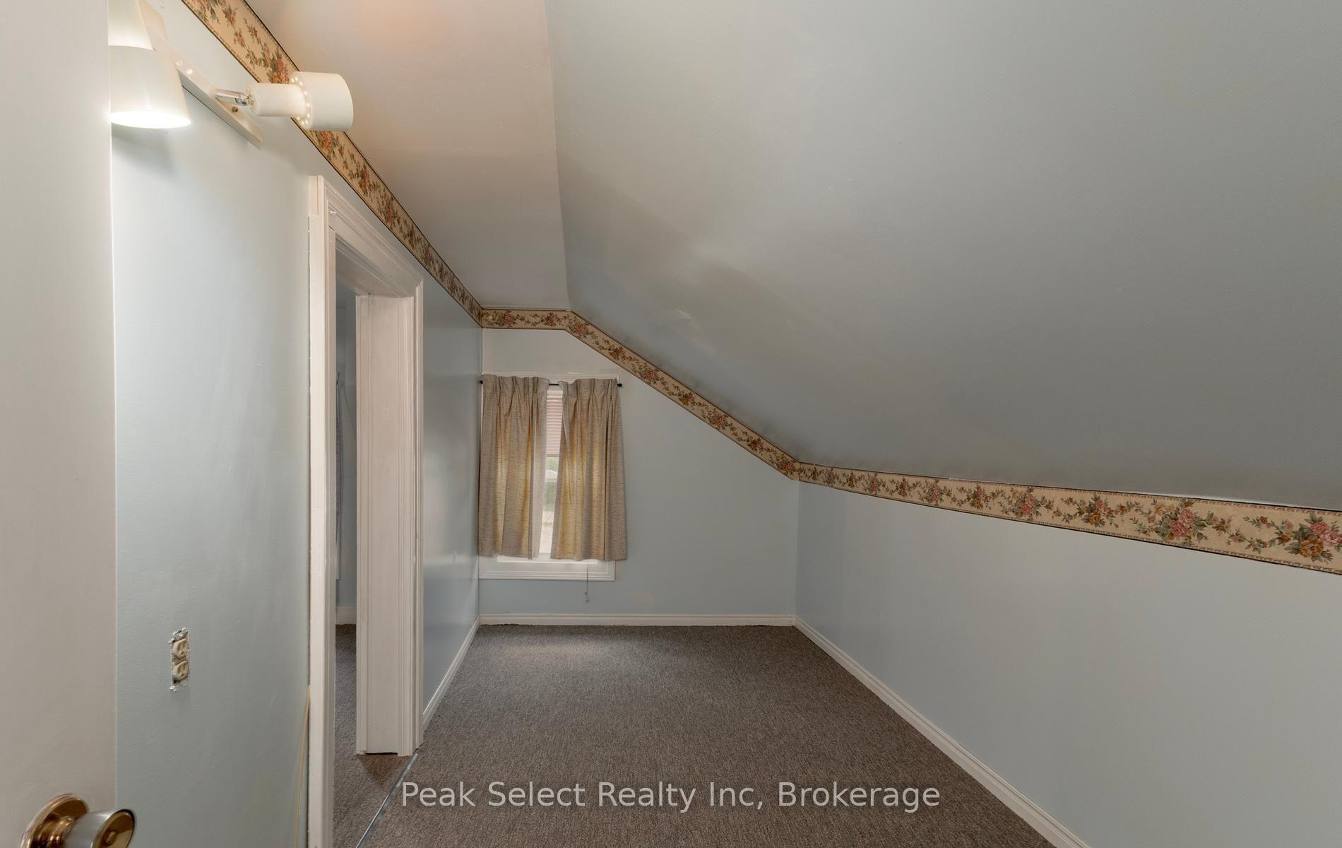 Photo 15 of 620 Jones Street E, St. Marys — HOMEH