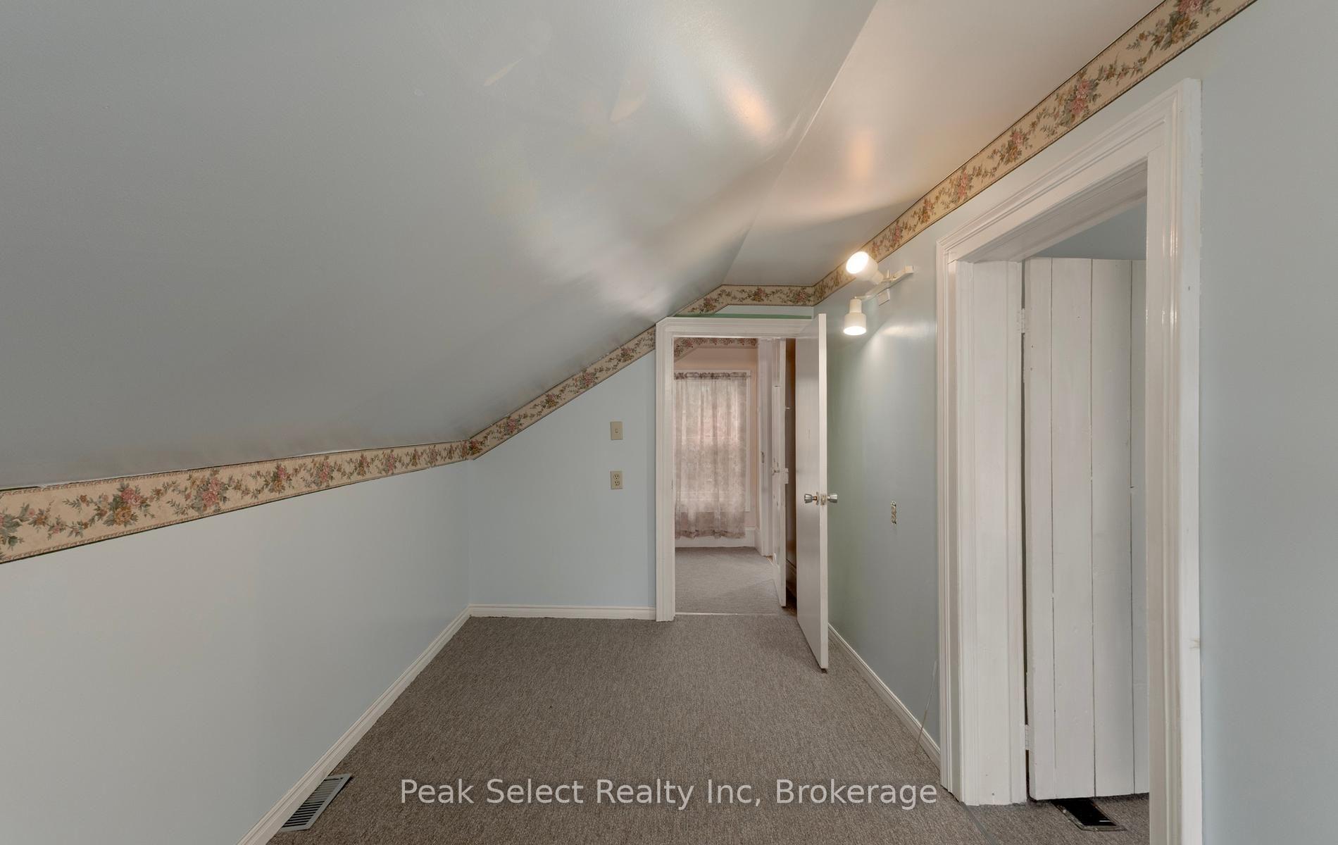 Photo 16 of 620 Jones Street E, St. Marys — HOMEH