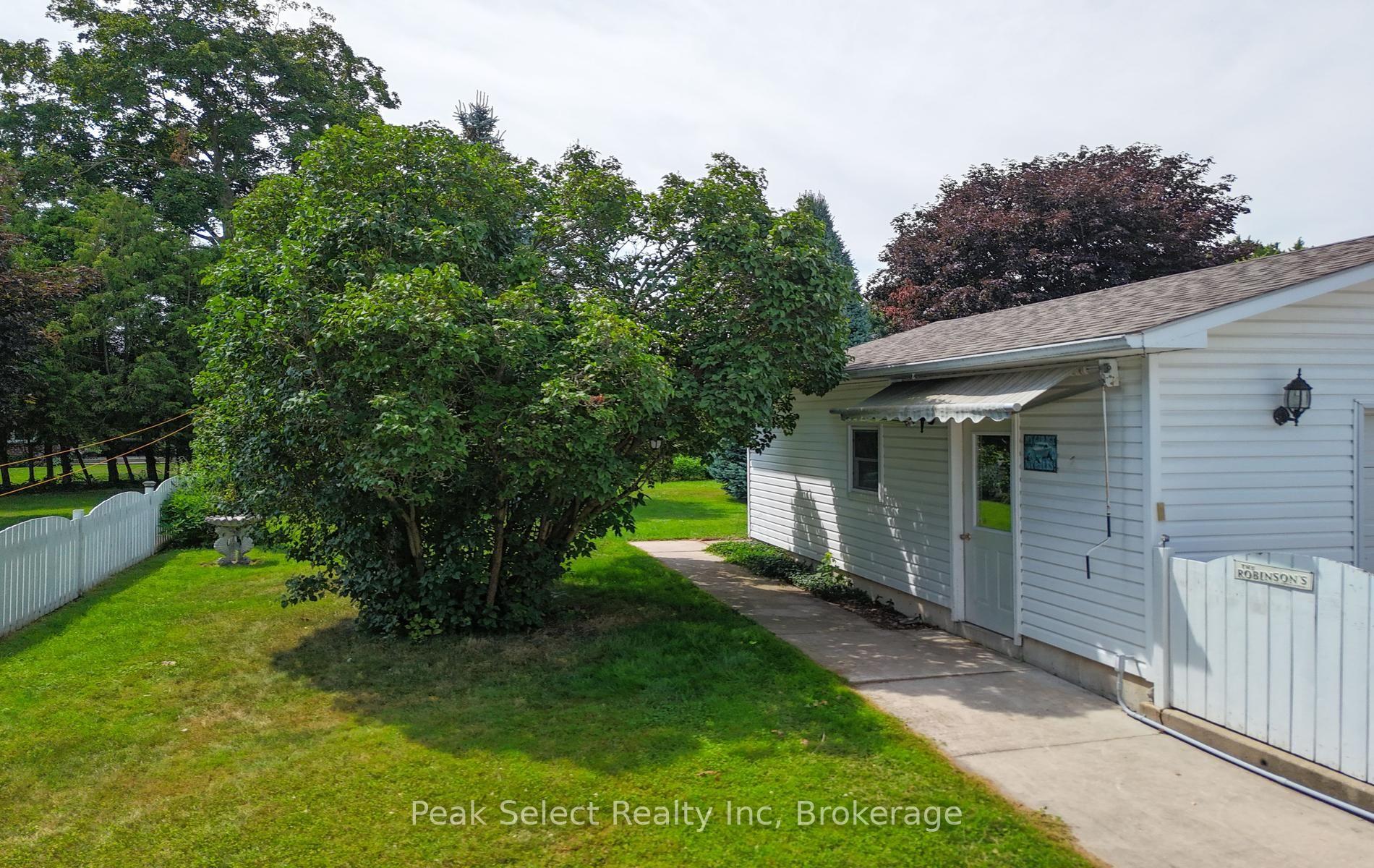 Photo 25 of 620 Jones Street E, St. Marys — HOMEH