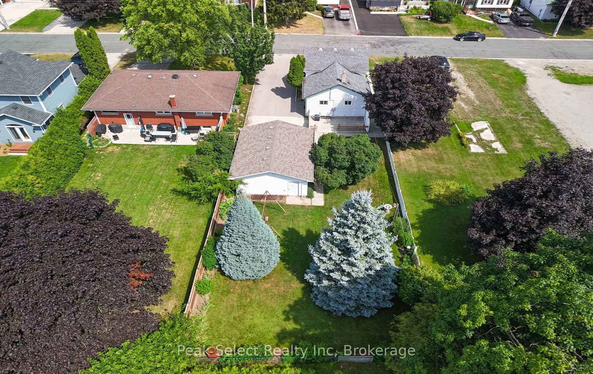 Photo 30 of 620 Jones Street E, St. Marys — HOMEH