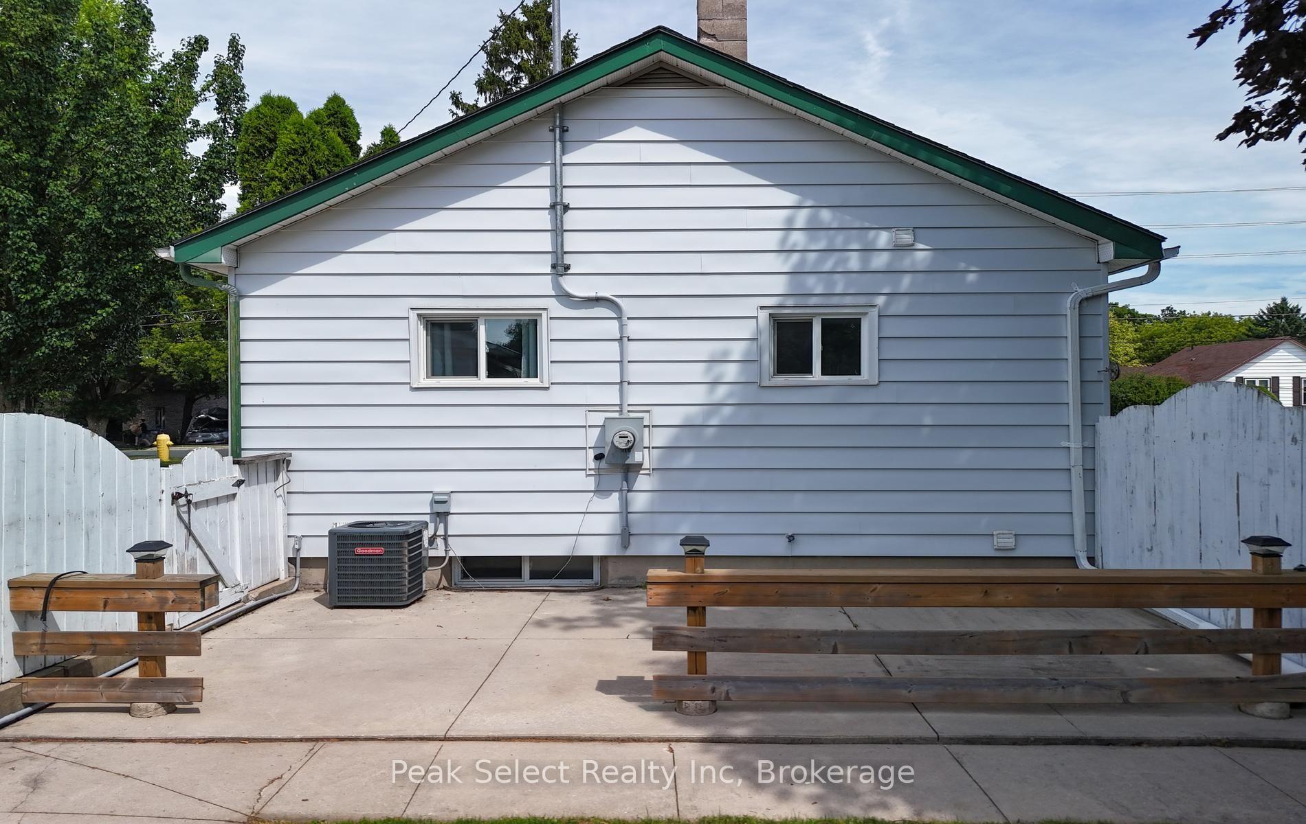 Photo 35 of 620 Jones Street E, St. Marys — HOMEH
