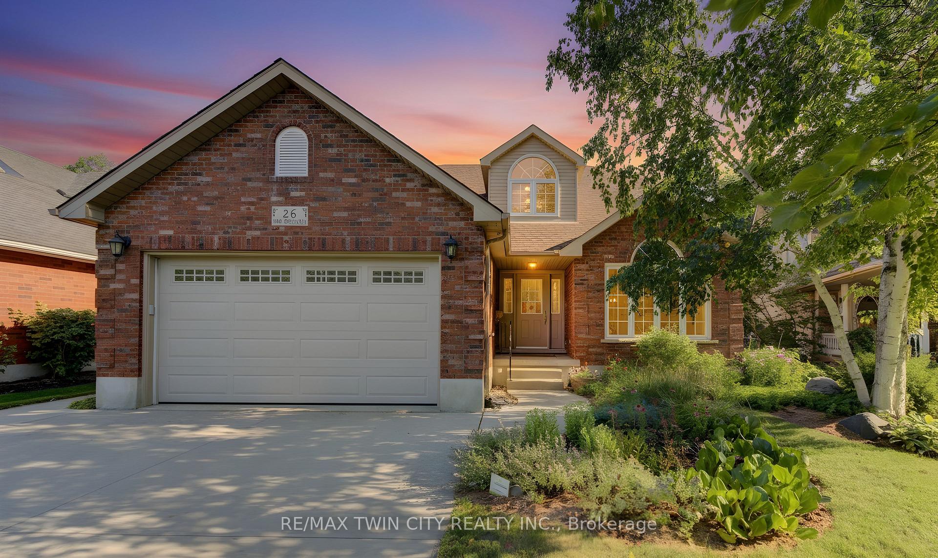 Photo 1 of 26 Eby Crescent, Wilmot, New Hamburg — HOMEH