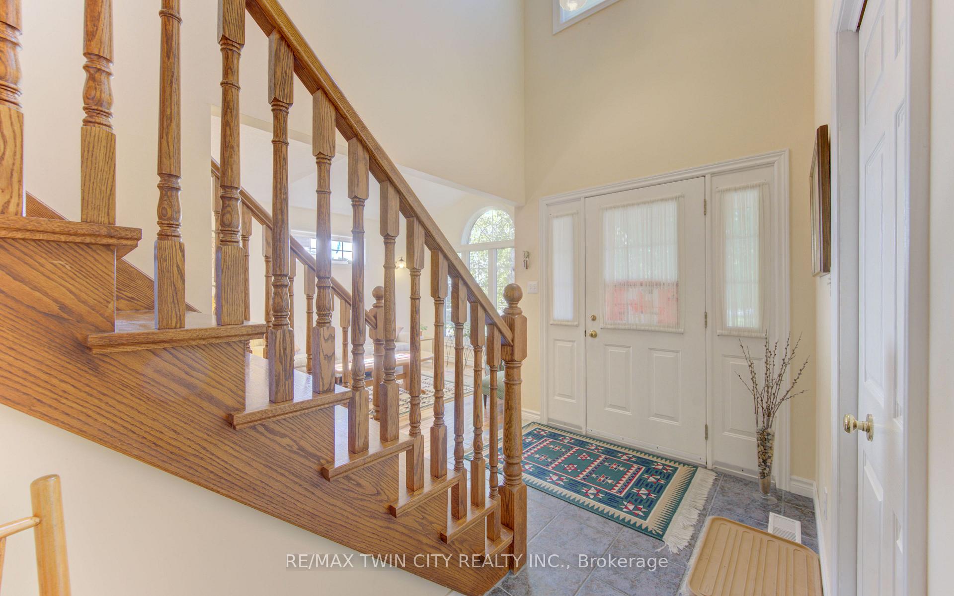 Photo 3 of 26 Eby Crescent, Wilmot, New Hamburg — HOMEH