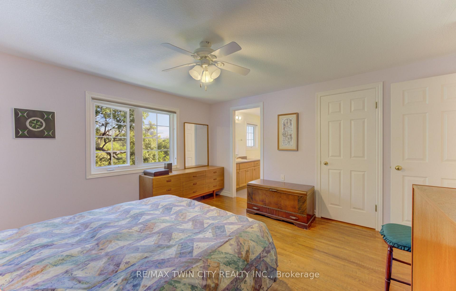 Photo 20 of 26 Eby Crescent, Wilmot, New Hamburg — HOMEH