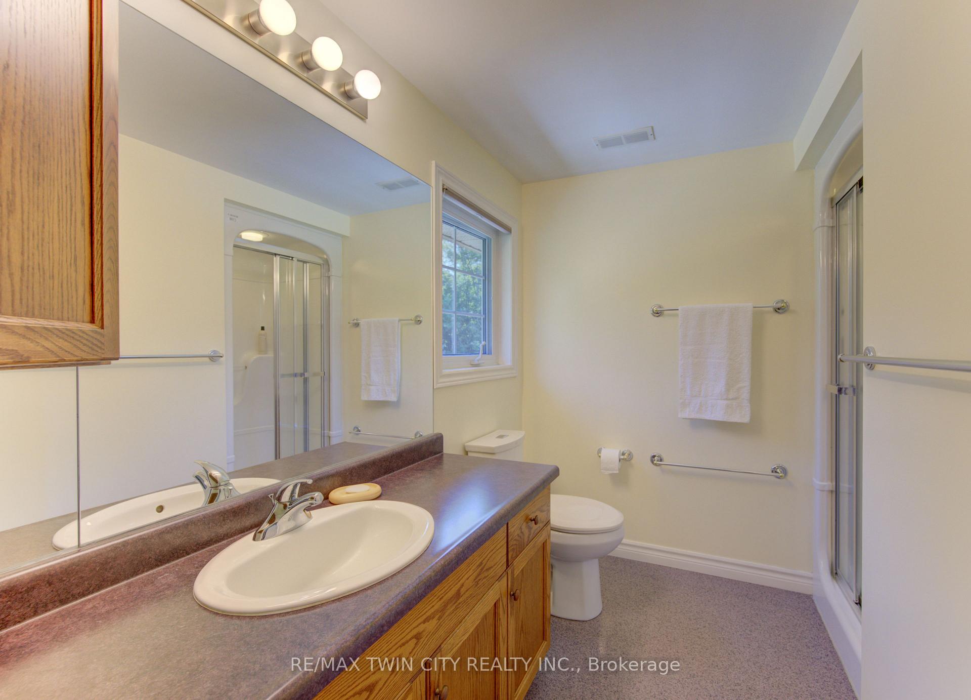 Photo 22 of 26 Eby Crescent, Wilmot, New Hamburg — HOMEH