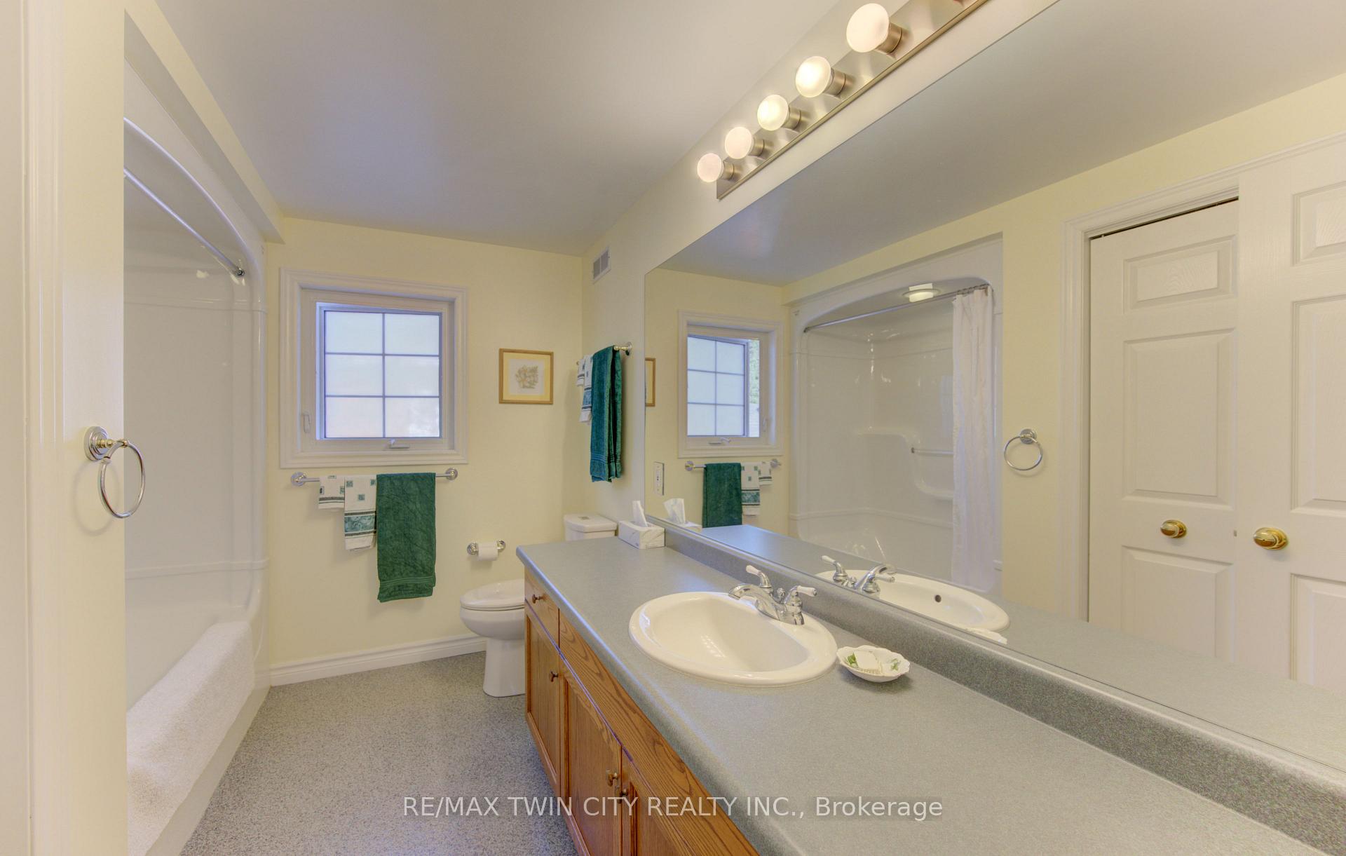 Photo 25 of 26 Eby Crescent, Wilmot, New Hamburg — HOMEH